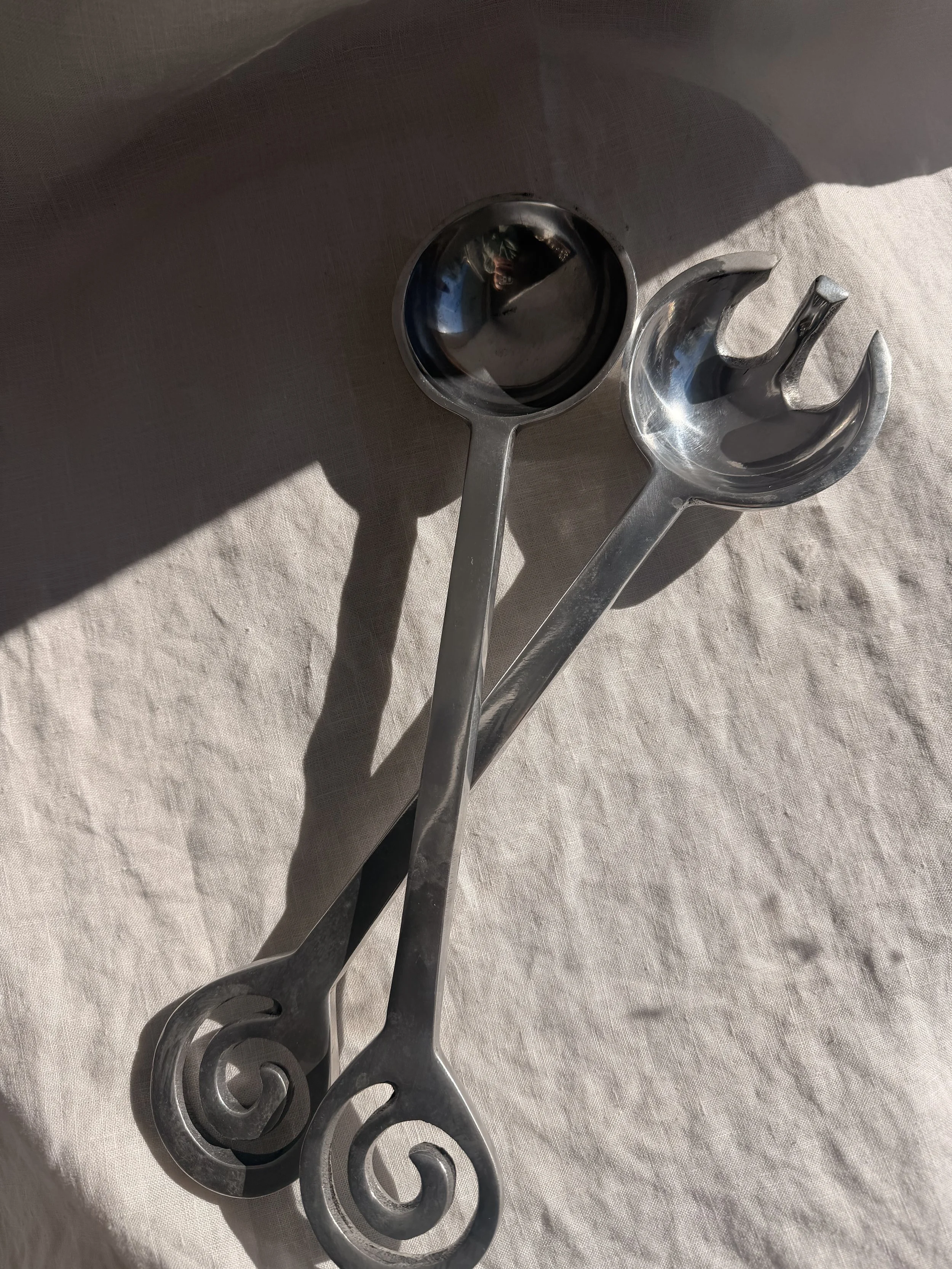 Swirl Handle Serving Pair