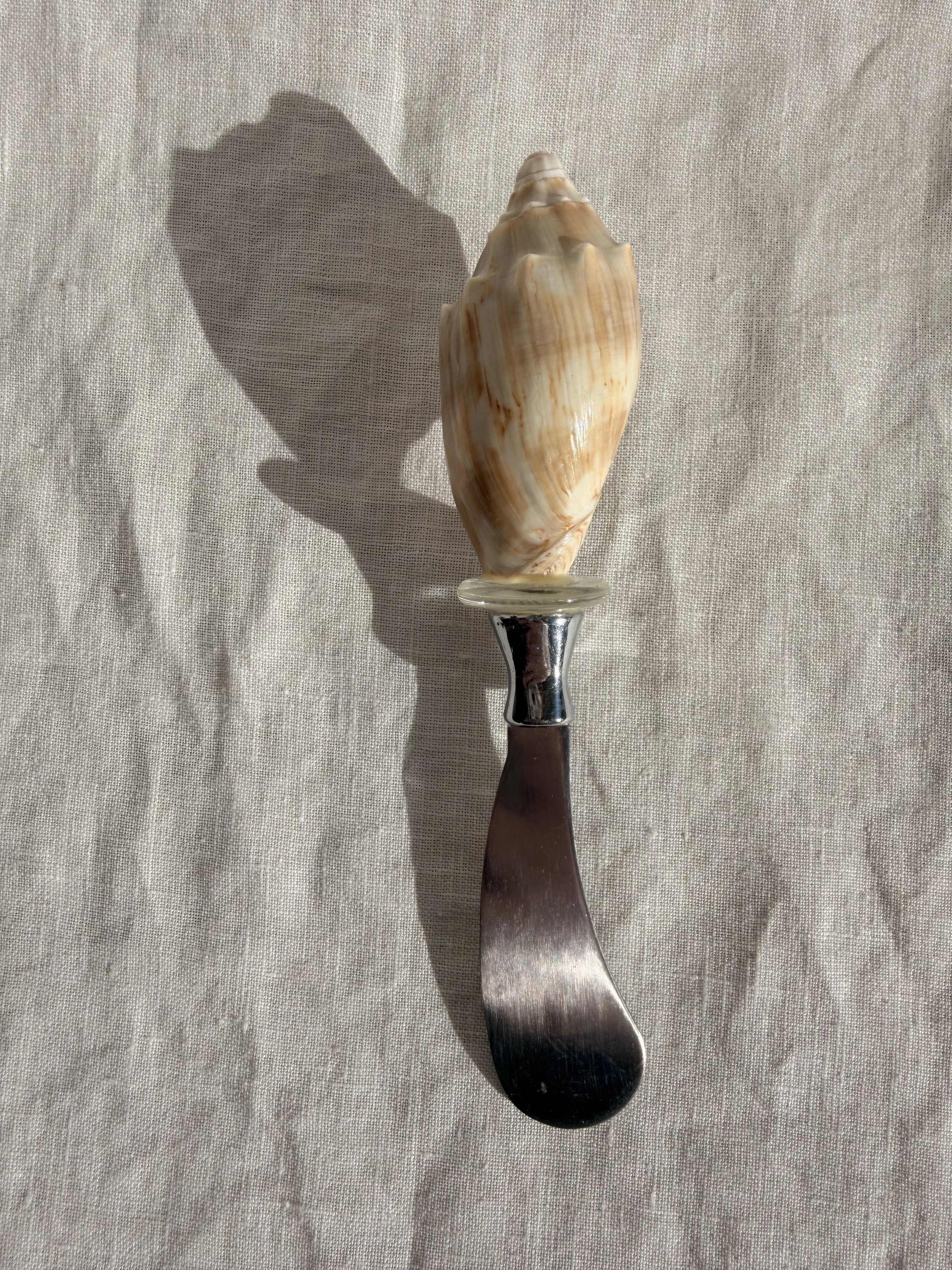 Natural Shell Spreader Knife