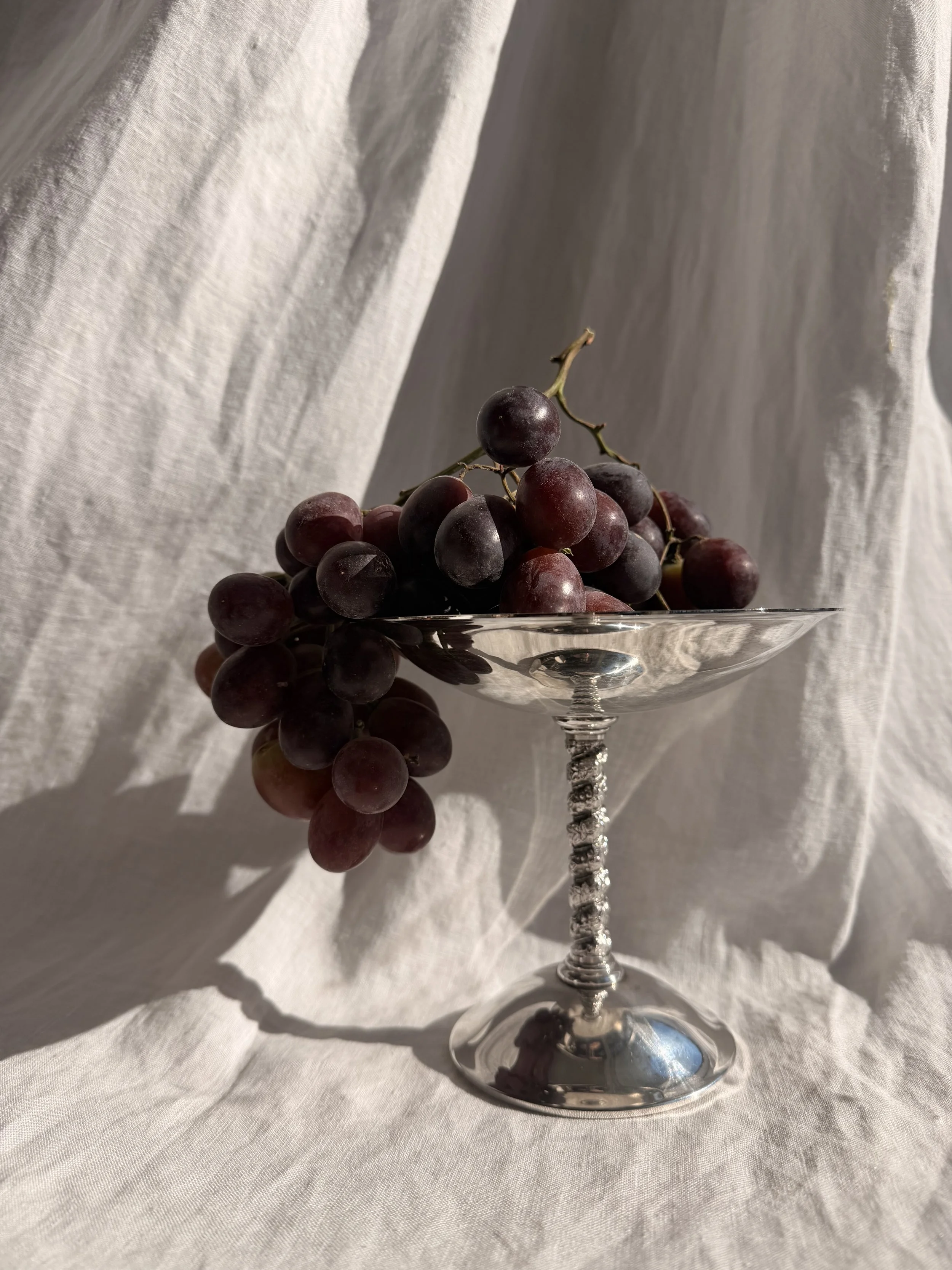 Spanish Grapevine Compote Dish