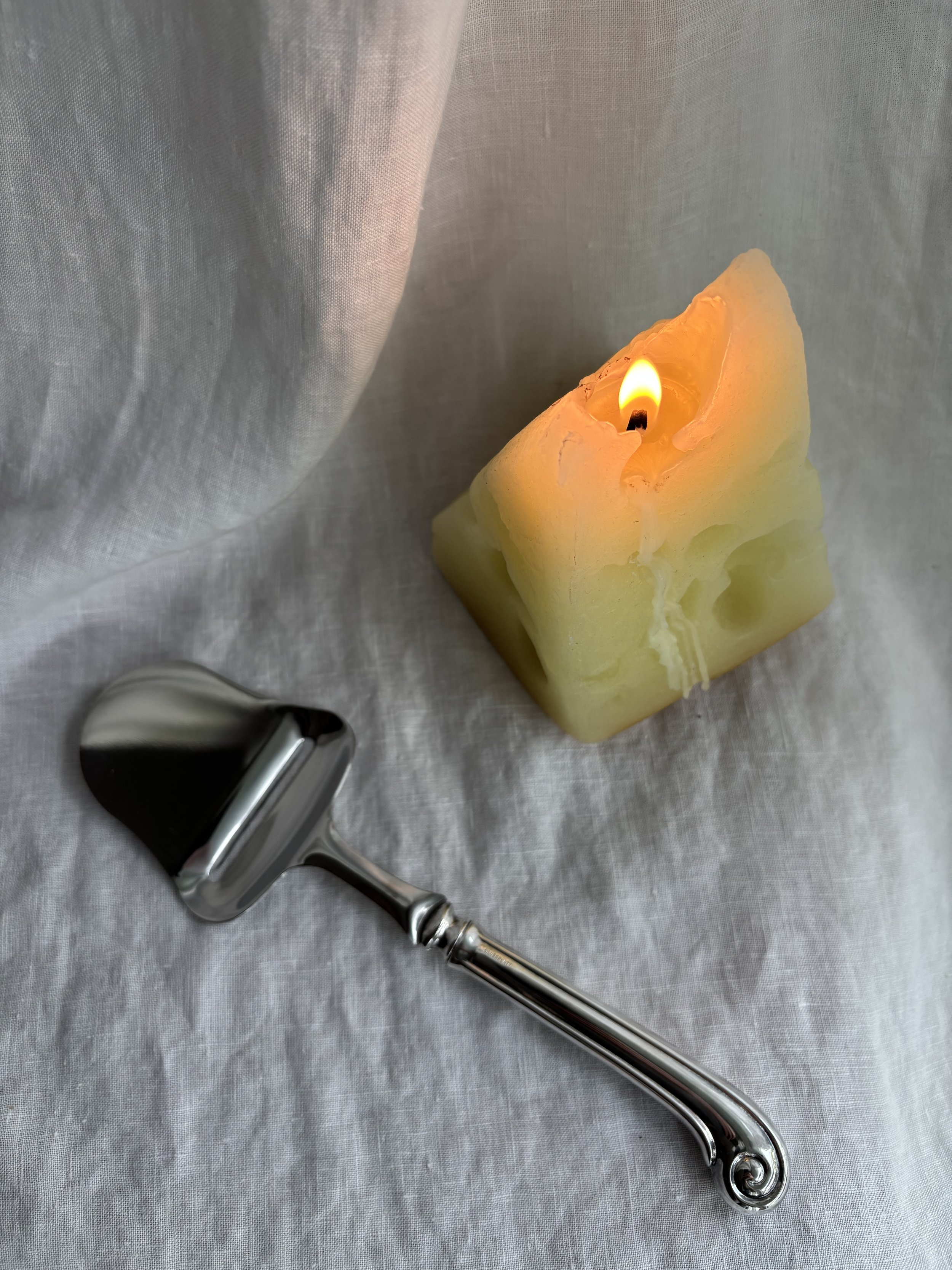 Swirl Handle Cheese Plane