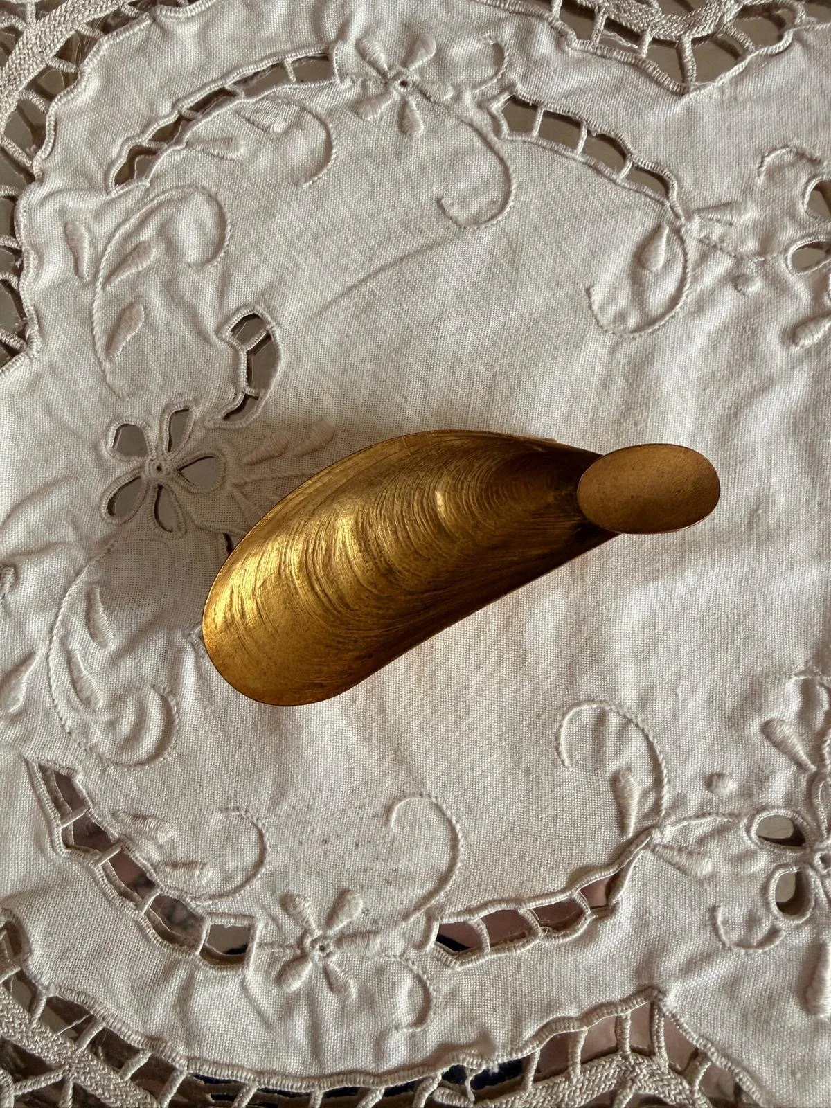 *RESERVED* Petite Brass Mussel Shell Ash Tray
