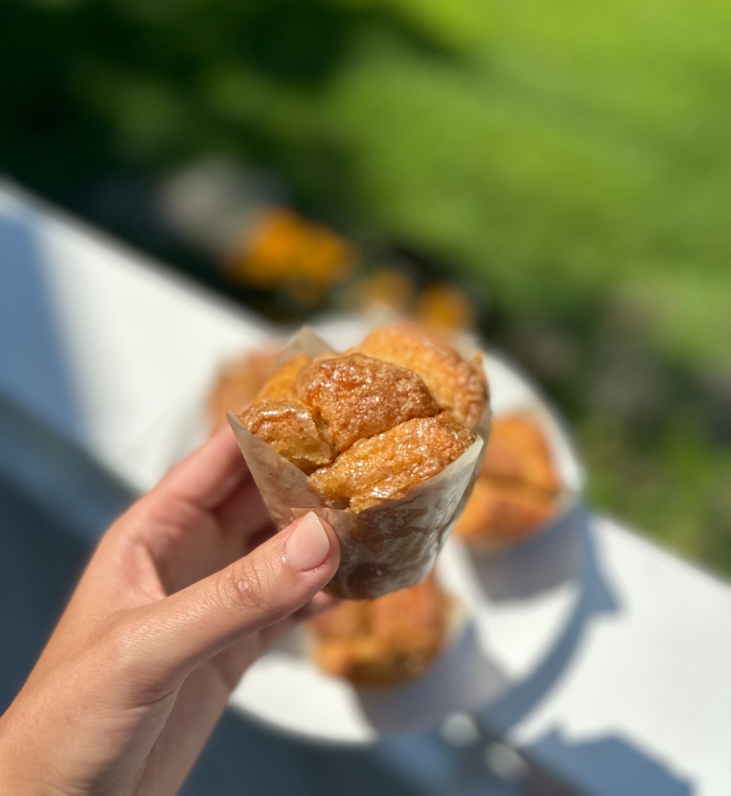 Made with love and the perfect blend of cinnamon, sugar, and butter, each bite is a taste of sweet, gooey perfection. These palm-sized treats are perfect for breakfast, dessert, or a snack on-the-go. Our pull-apart monkey bread is sure to become your