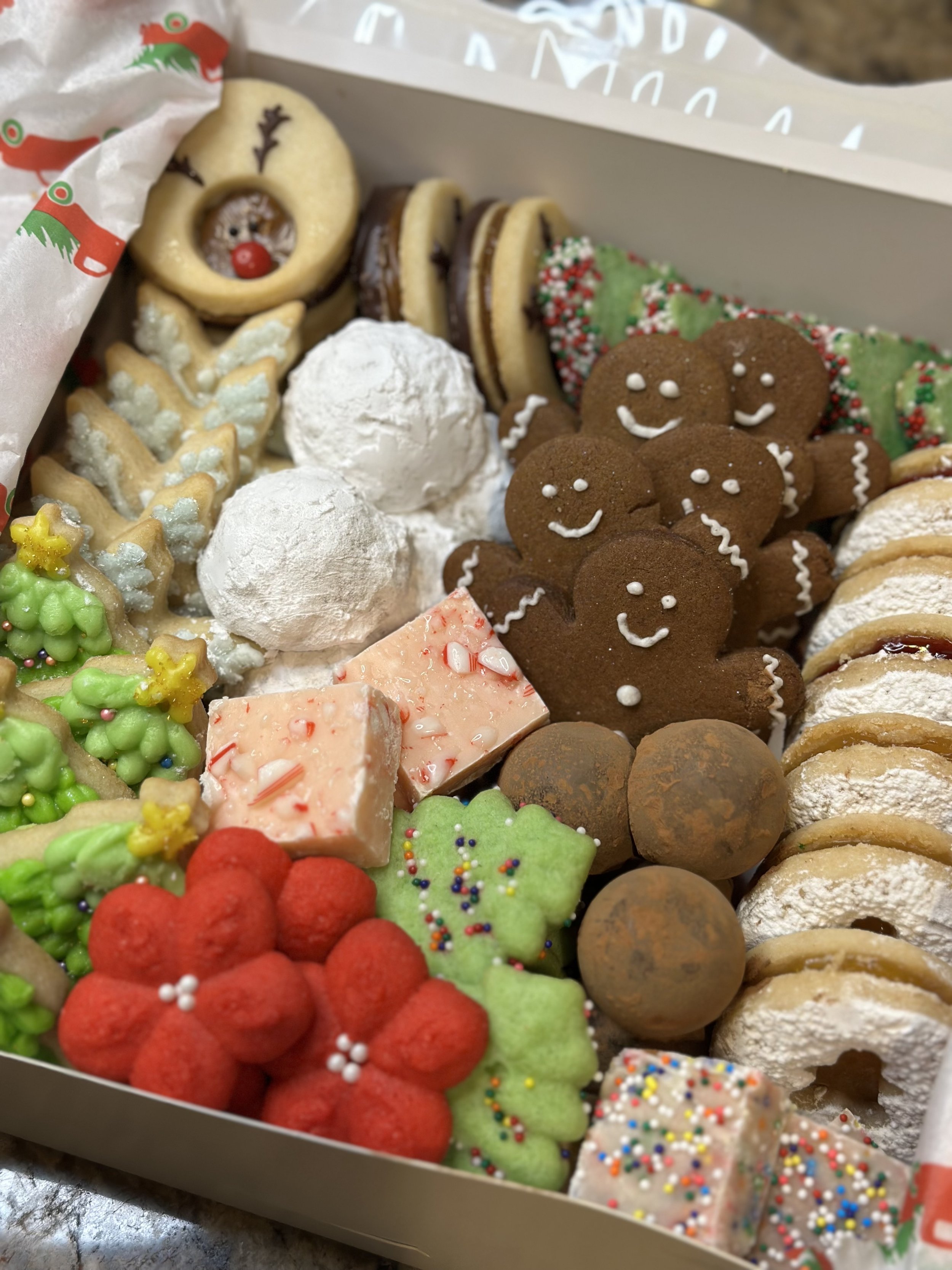 M&M Bakery Xmas Assorted Cookies 2.jpg