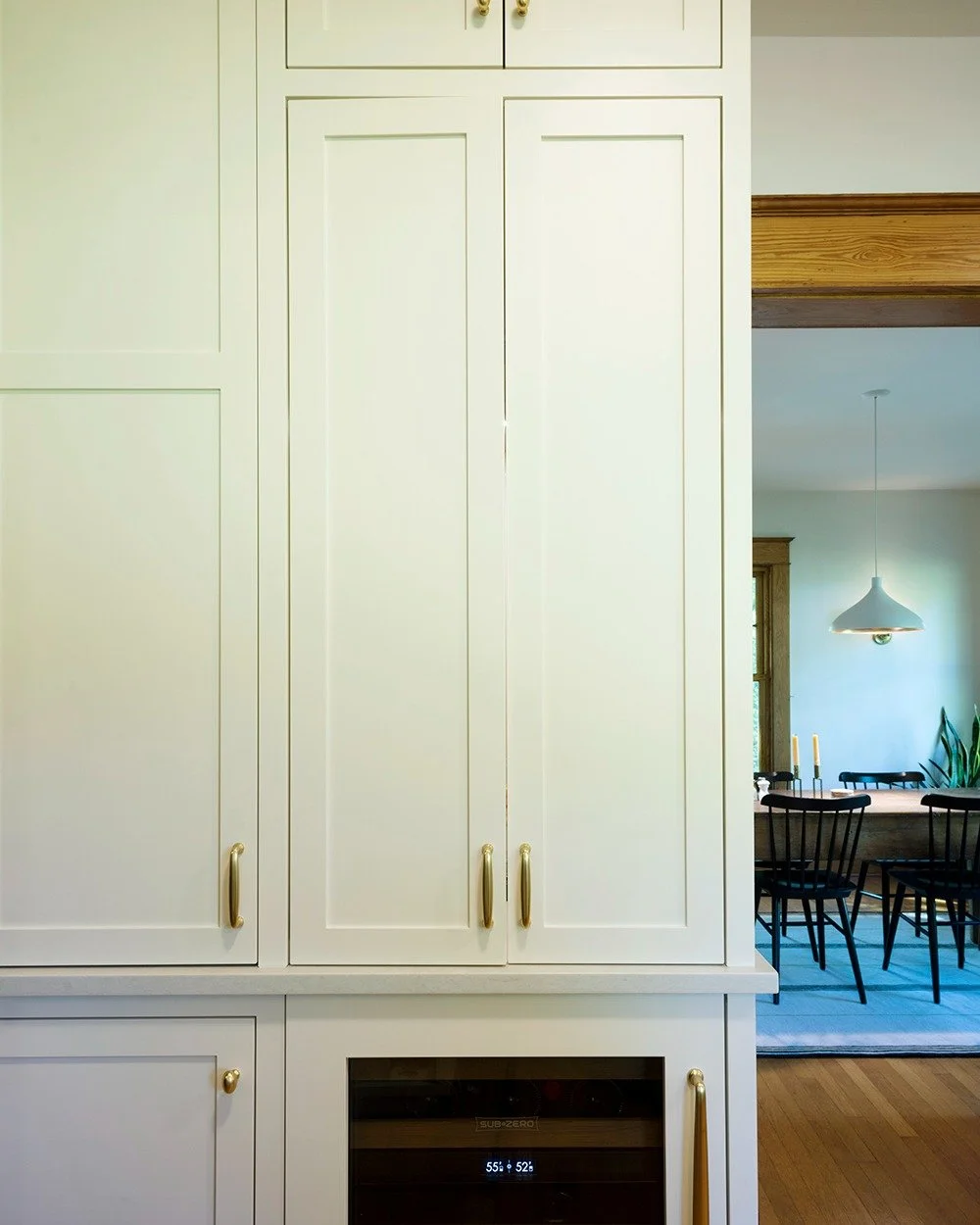 Coffee bar at our Village Colonial House. We love how these doors retract and reveal, but also keep your secrets. Should probably make this a gif.

Photo credit: @rogercasasphoto 
GC: Danny Zale

#coffeebar #residentialarchitect #upstatenewyork #cats