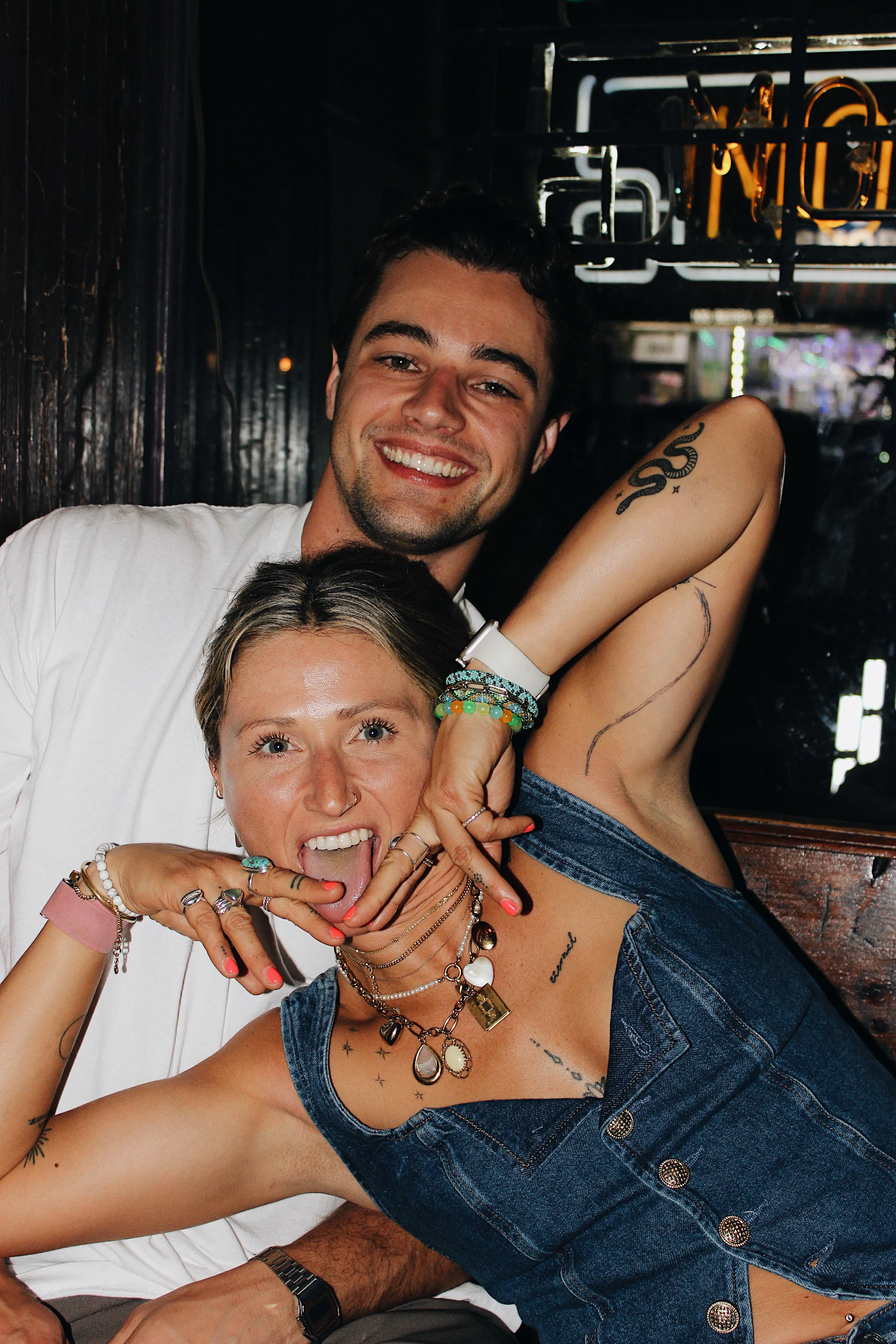 053FEFE6-AFE7-4DEB-AF89-A7BF85C337B9.jpg