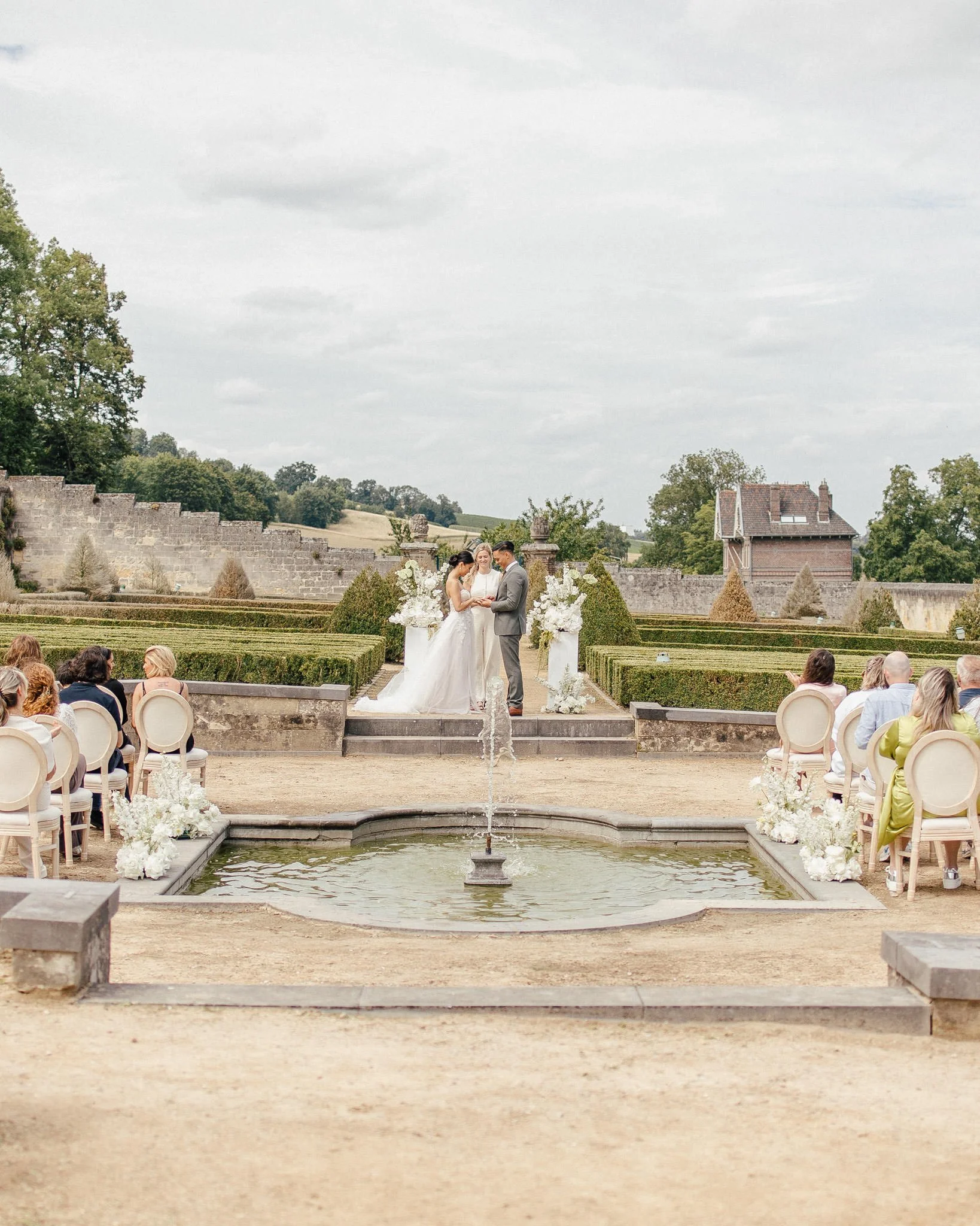 chateau-neercanne-wedding-belgium-fine-art-wedding-photography-103.jpg
