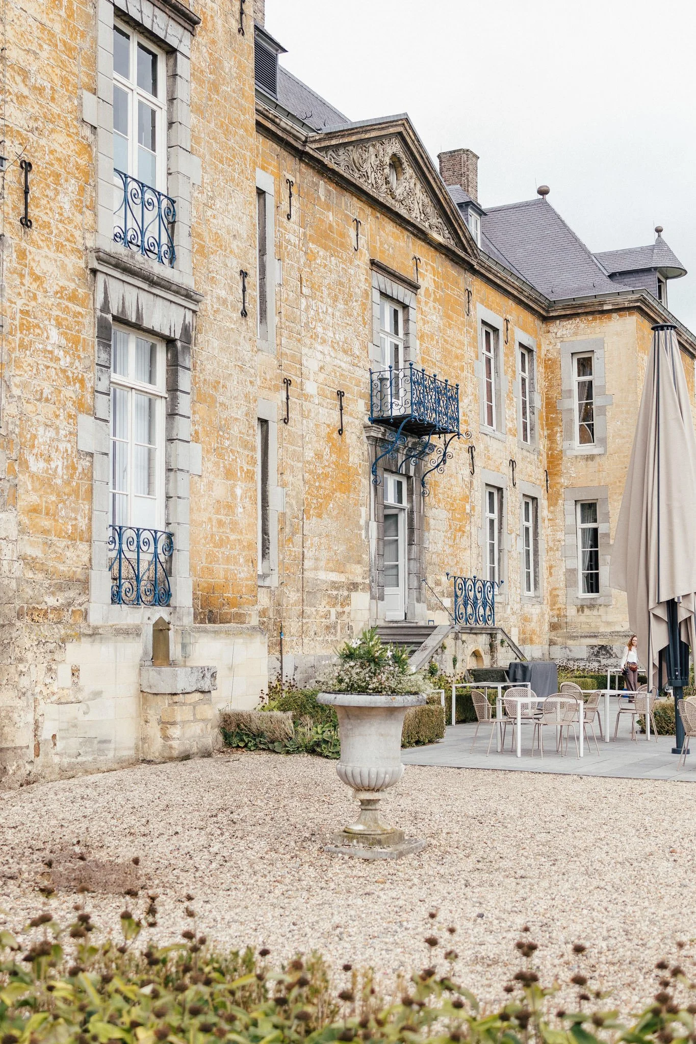 chateau-neercanne-wedding-belgium-fine-art-wedding-photography-3.jpg