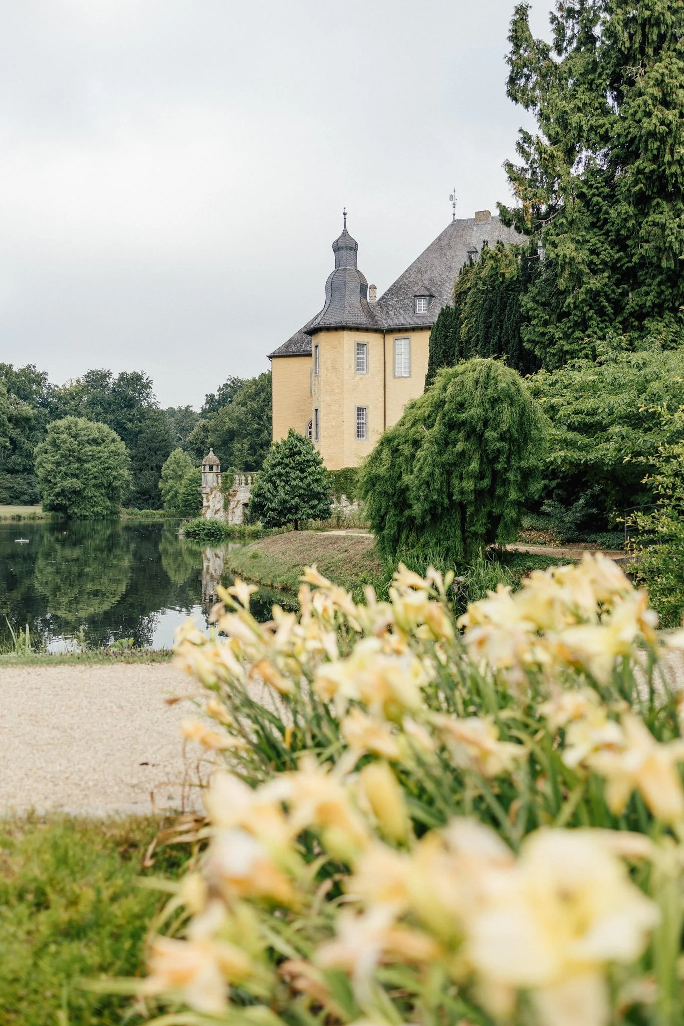 civil wedding photography Schloss Dyck Jüchen-15.jpg