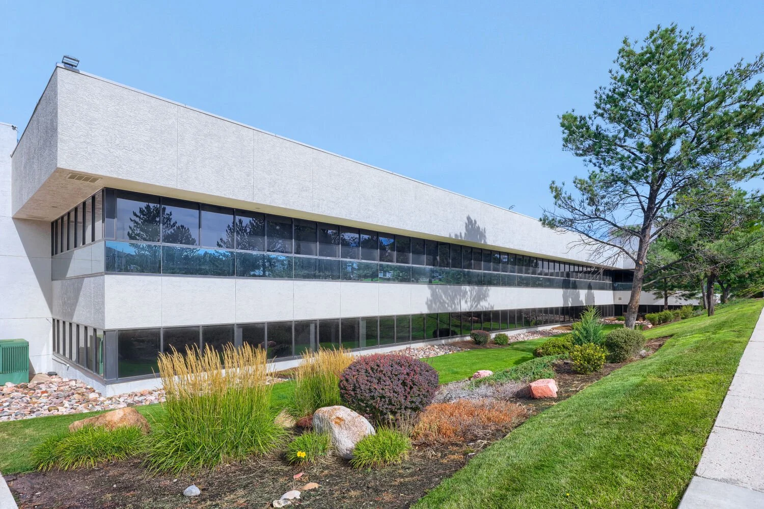7222 Commerce Center