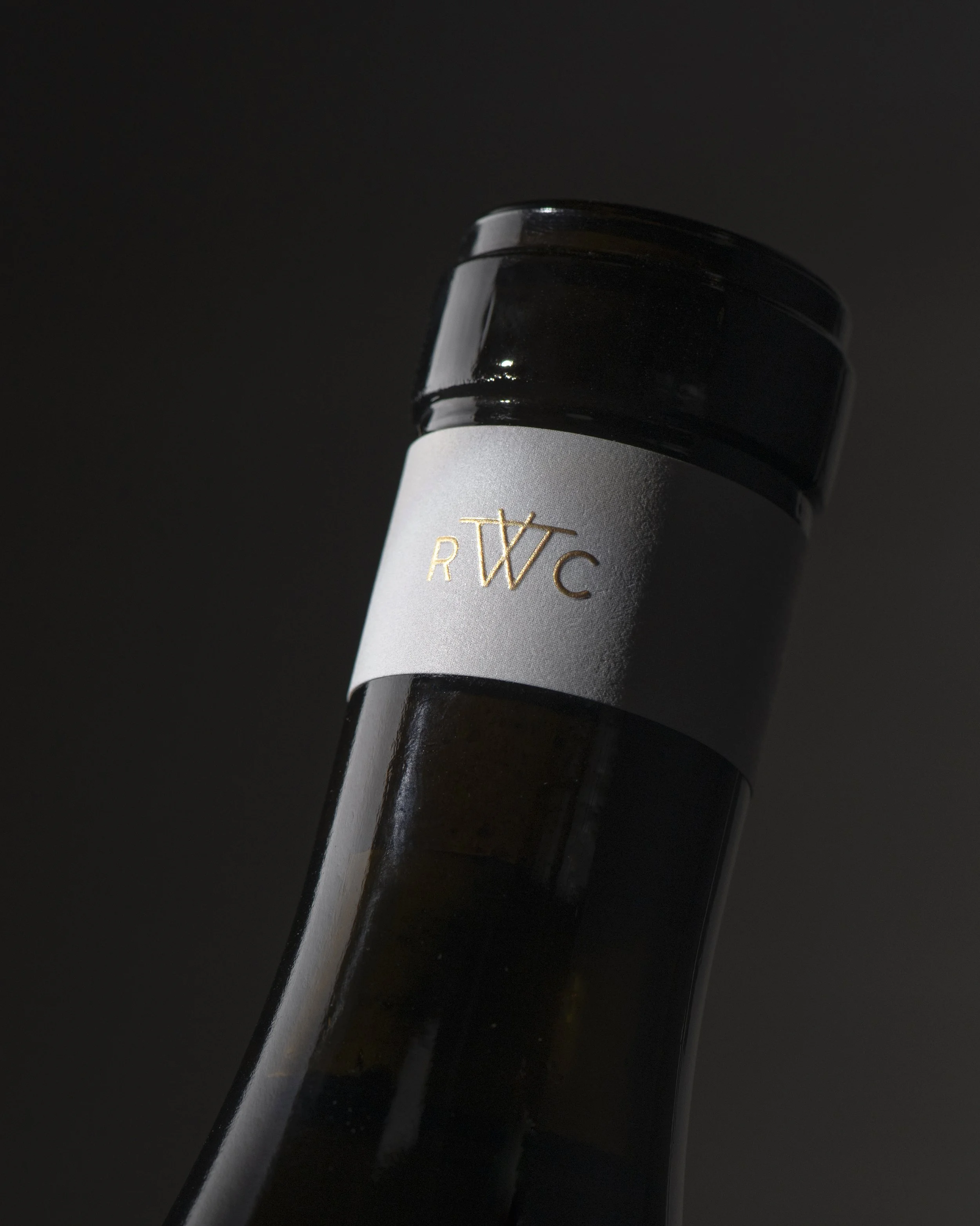 Rodney Strong Rowen Chardonnay neck label detail