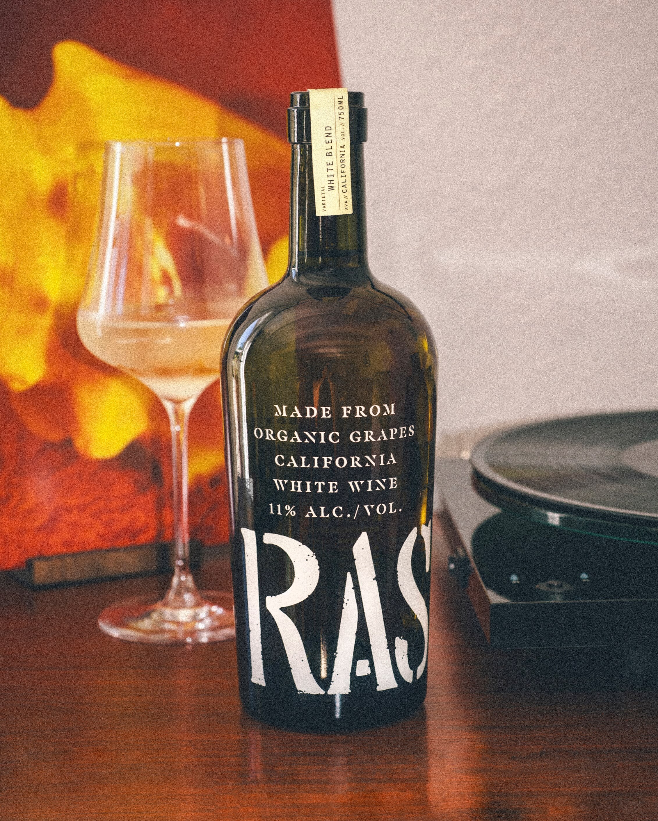 Inspired by the warmth and raspy quality of analog, RASP draws on a simpler, more stripped-back sensibility. One that favors texture, individuality, and honest expression over unnecessary embellishment.

Wine: @raspwine
Branding &amp; Package design