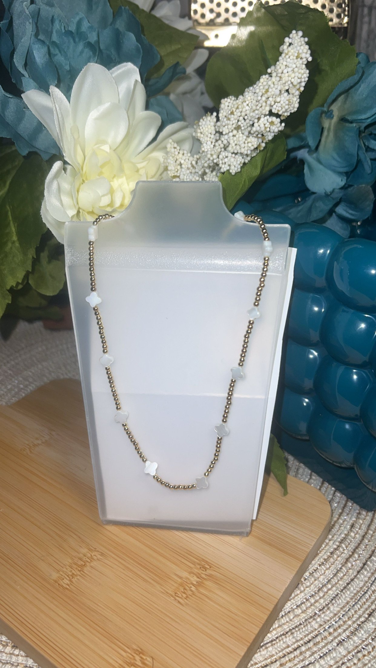 Clover Shell Necklace