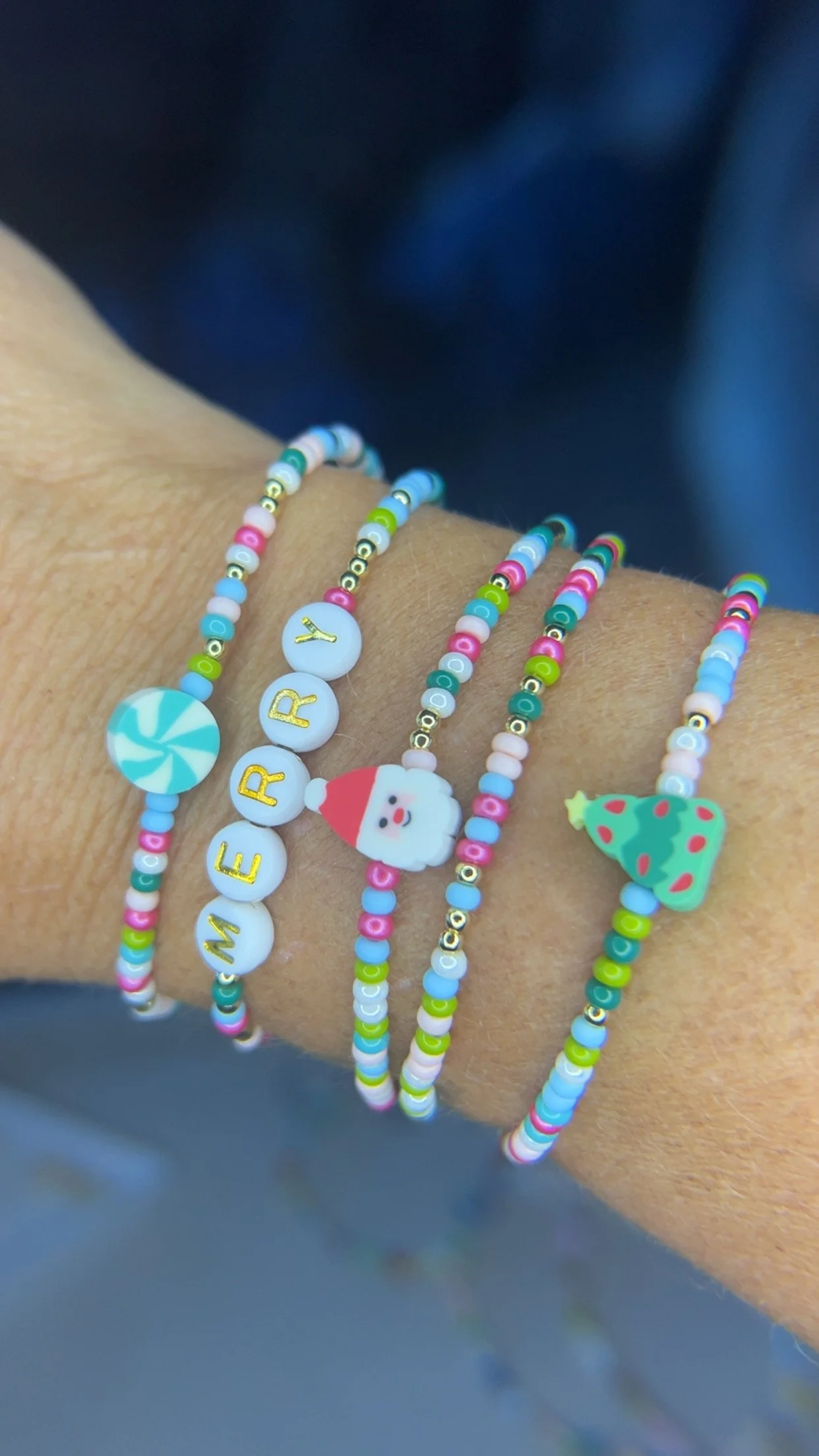 Holiday Coastal Confetti Bracelet with Charm