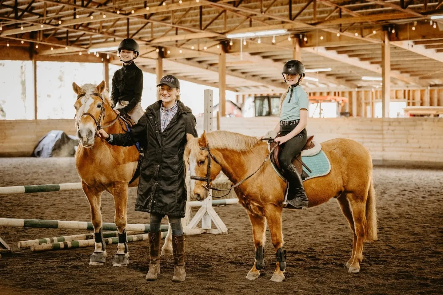 Thanks to @rosarioranch and @kohrvaluesequine for letting me capture their jump clinic last weekend! It was nice spending time around the horses and the people that care about them so much.