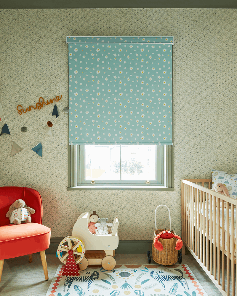 arena_24_roller-blind-elsie-sage-div-02.png