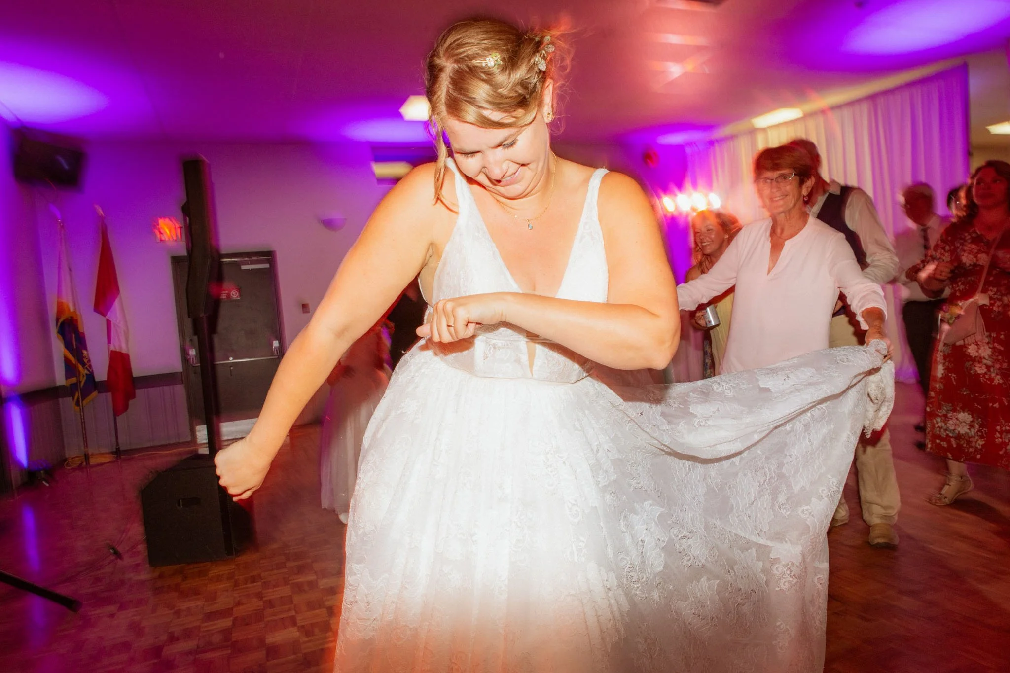 Aven_James_Wedding-1711.jpg