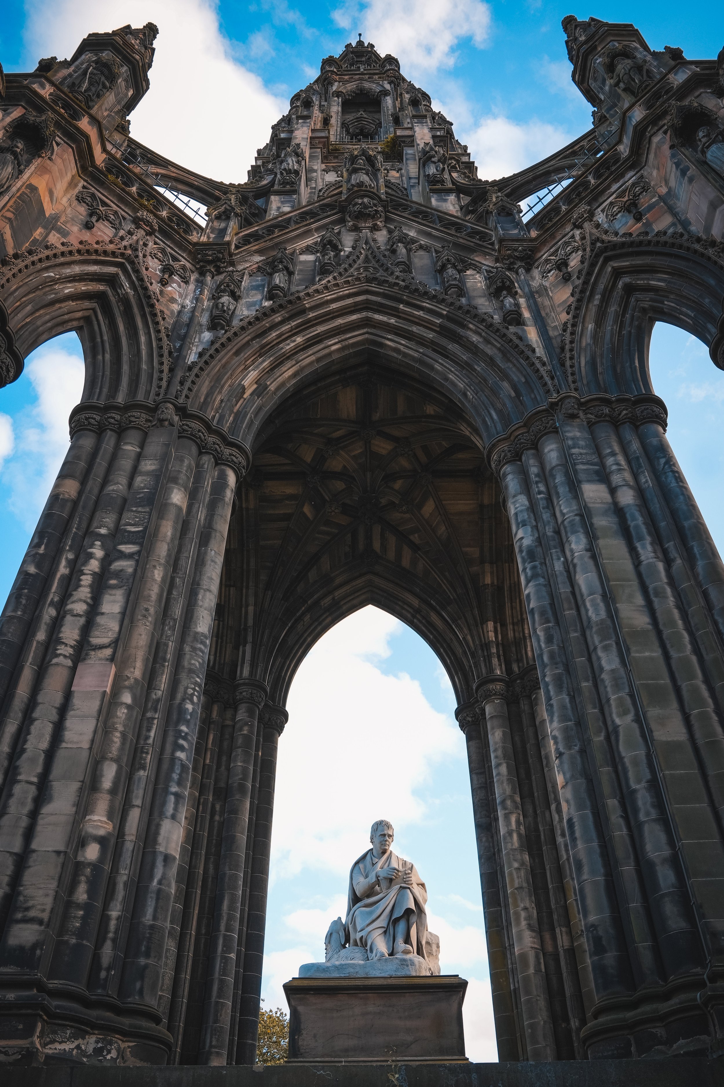 Scotts Monument.jpg