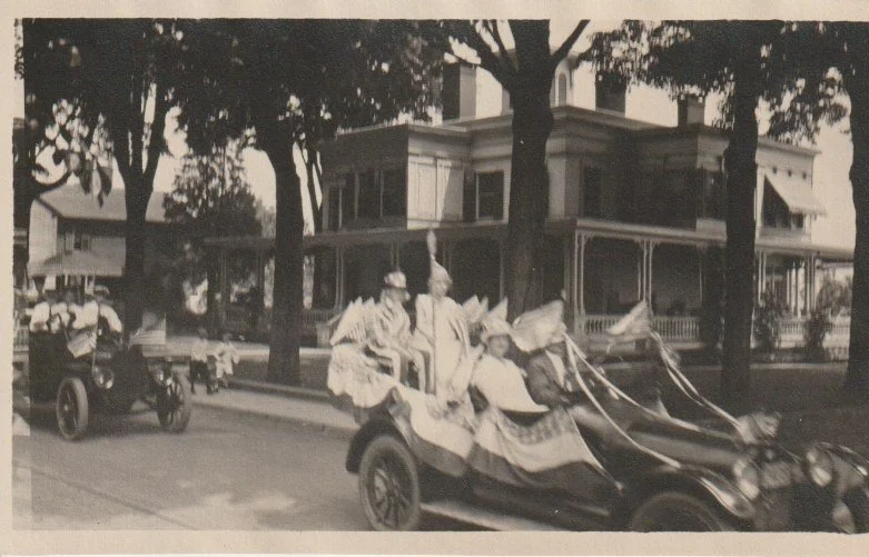 1918 Armistice Parade 5.JPEG