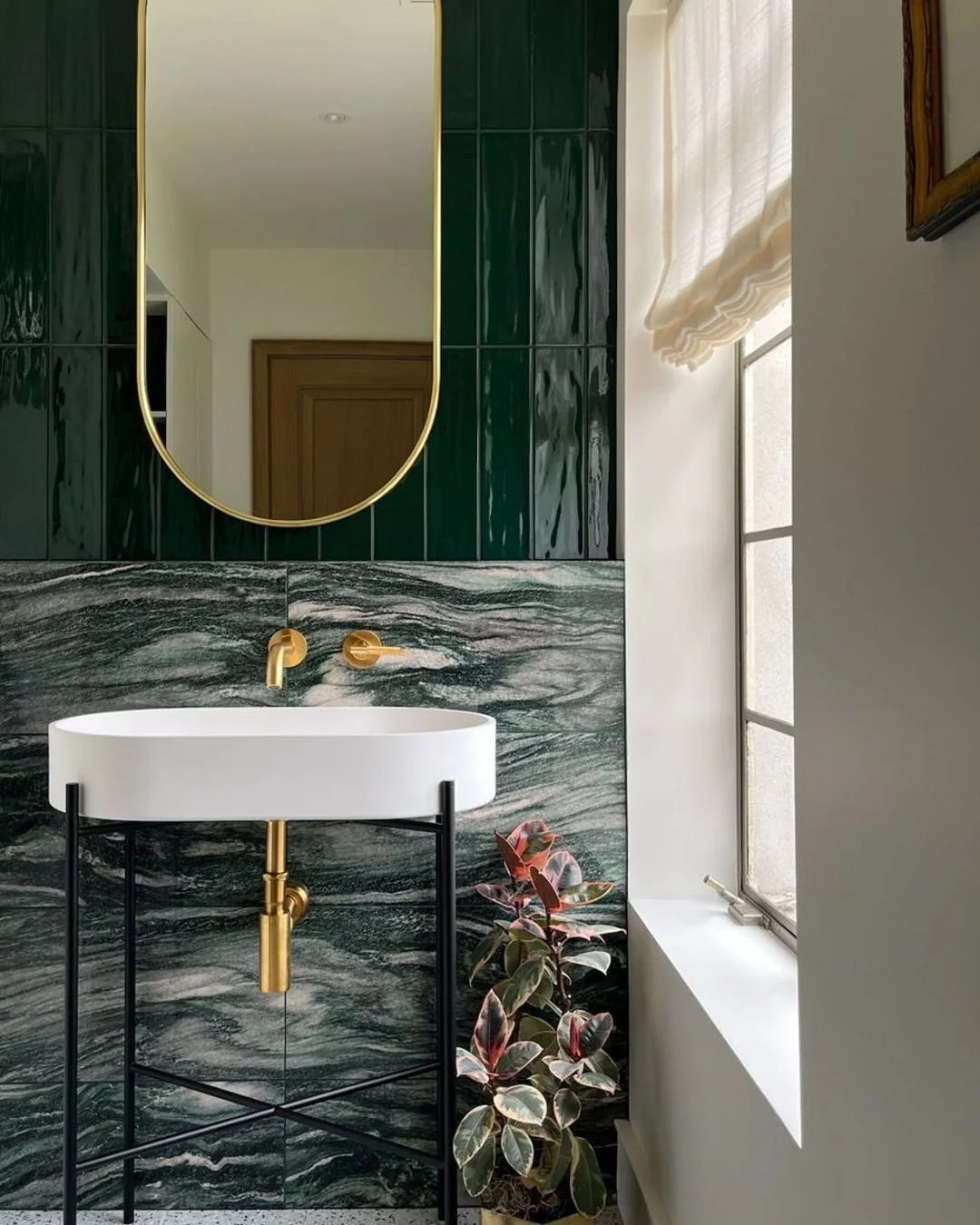 a green moment

avocado tile// verde aurora stone // marmi scala terrazzo

project : grande dame
