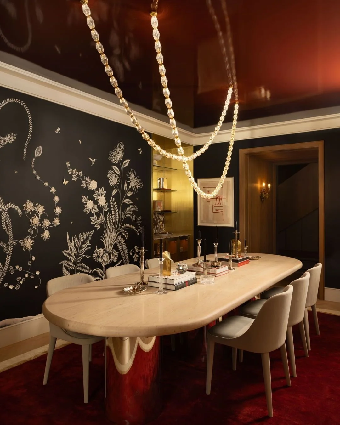 grateful for clients who trust us to design spaces that feel renewed and layered, designed to inspire, nurture, and surprise.

project : grande dame | featured in @ad_magazine

photography : @kyliefitts
builder : @montarebuilders
architecture : @semp