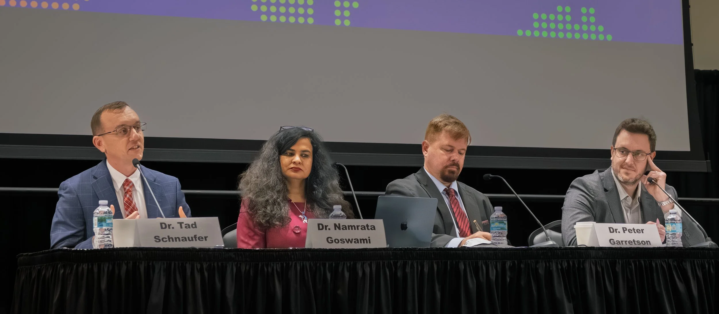 World conf A-4026.jpg