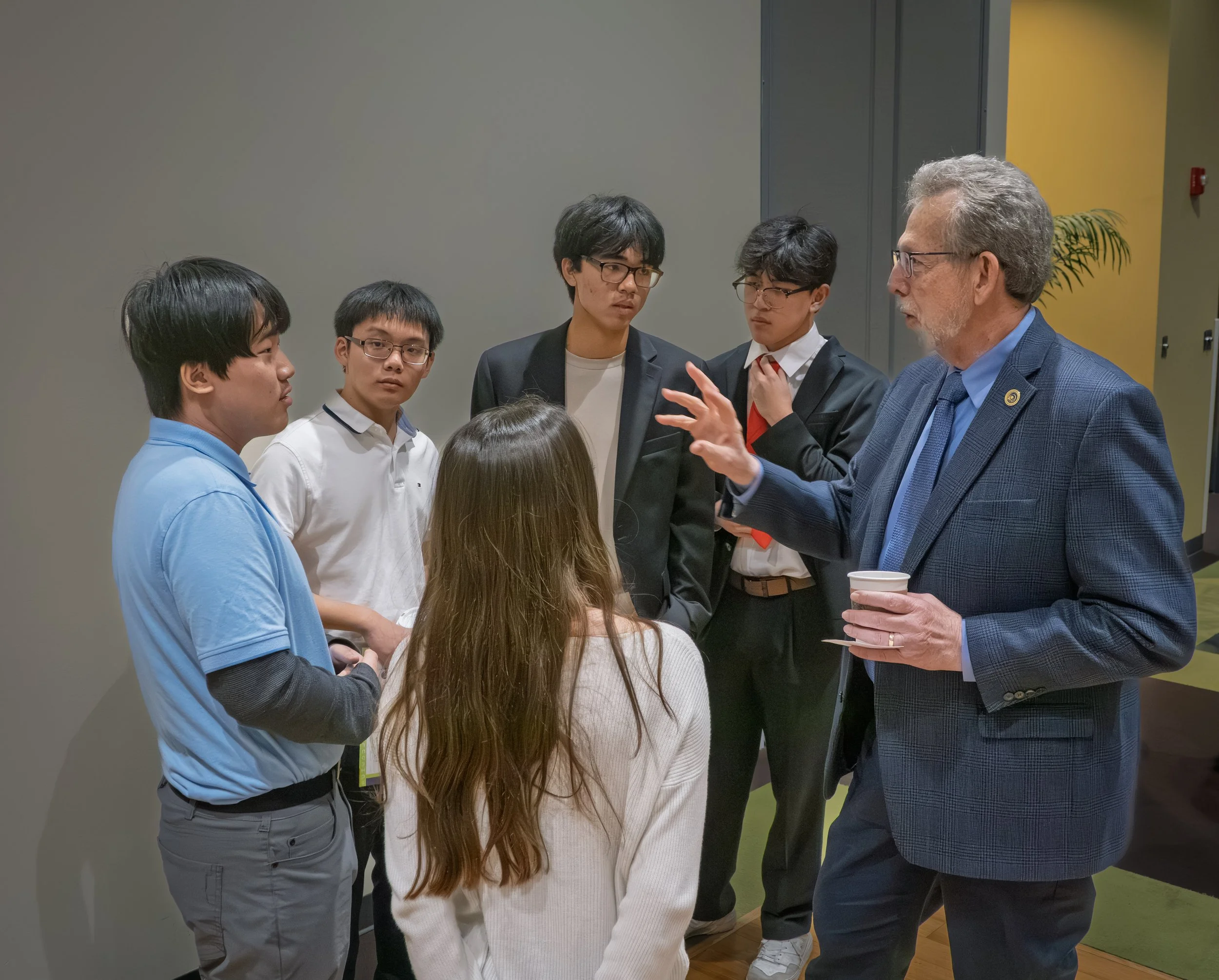 World conf A-3927.jpg