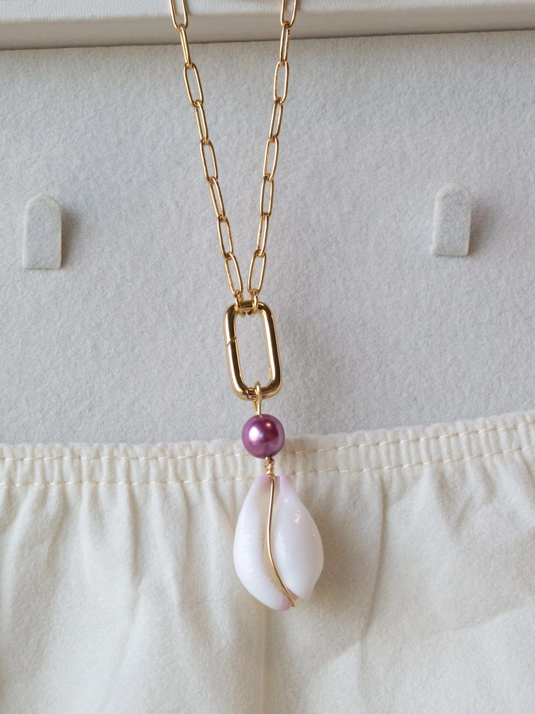 Pink_shell%26pearl_1.jpg