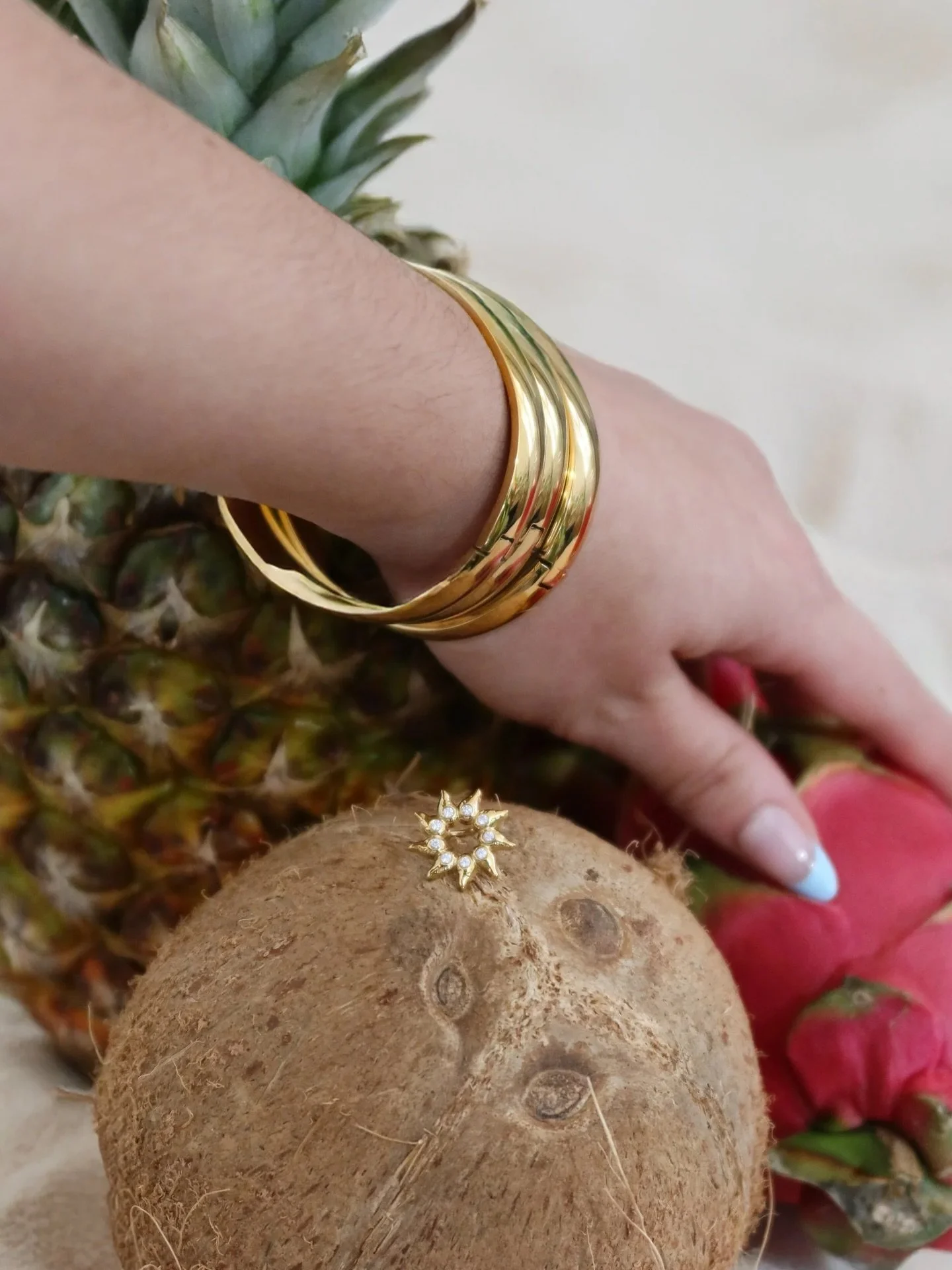 tan lines &amp; sunshine 🌞
the ultimate pairing for sun-soaked days:
tan line trio + soleil ear cuff
