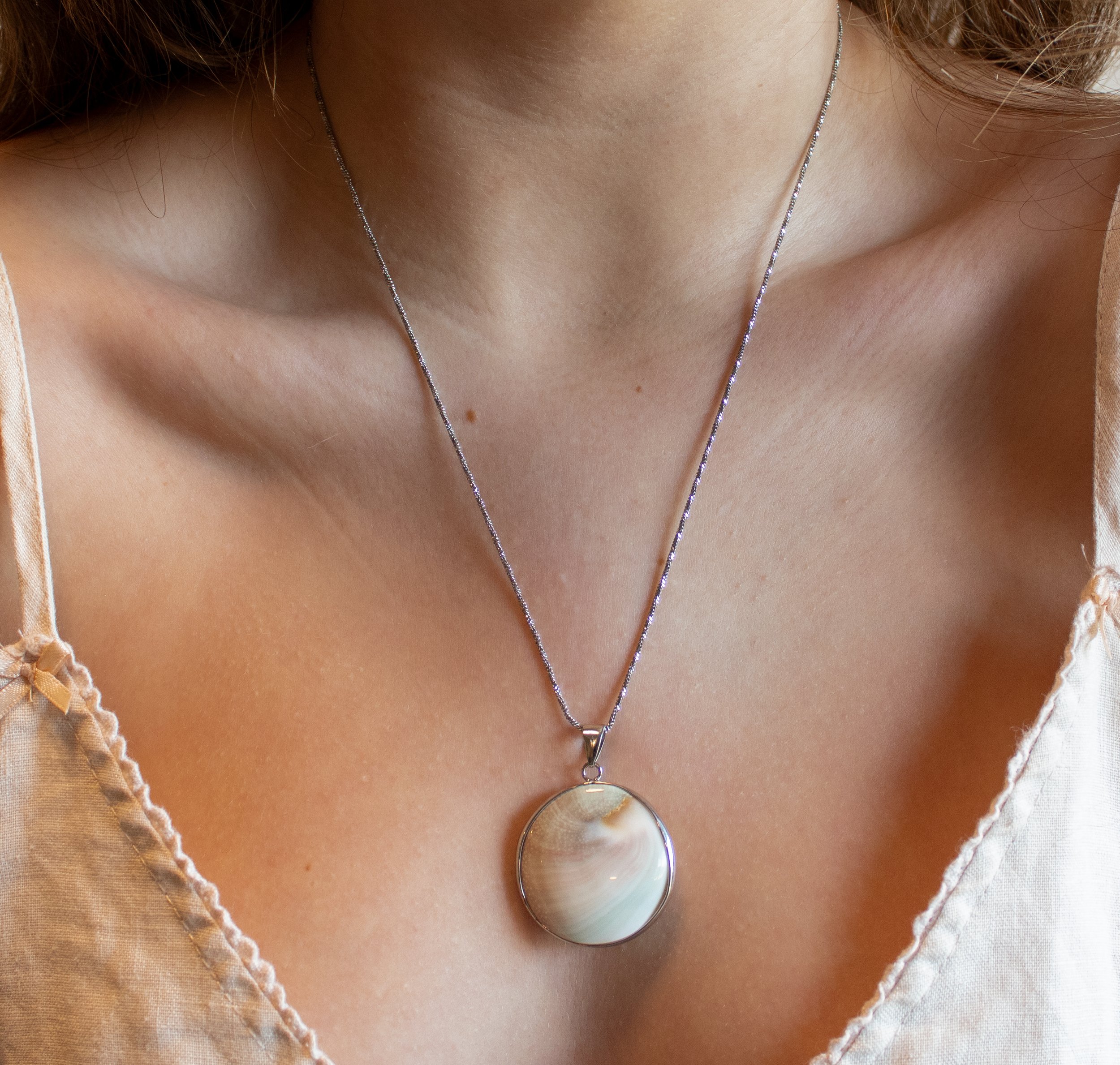 Silver_Reversible_Shell_3.jpg