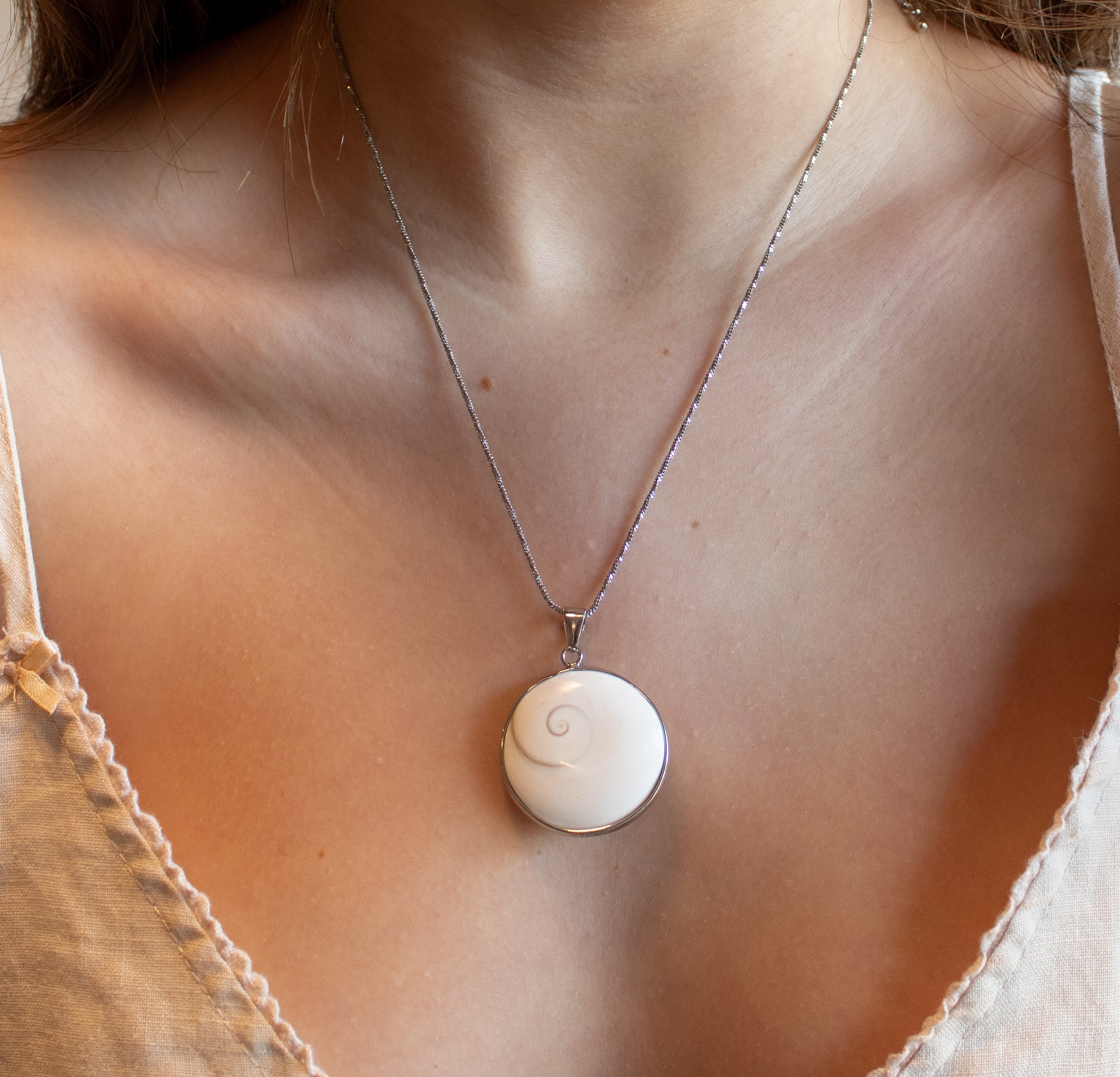 Silver_Reversible_Shell_4.jpg