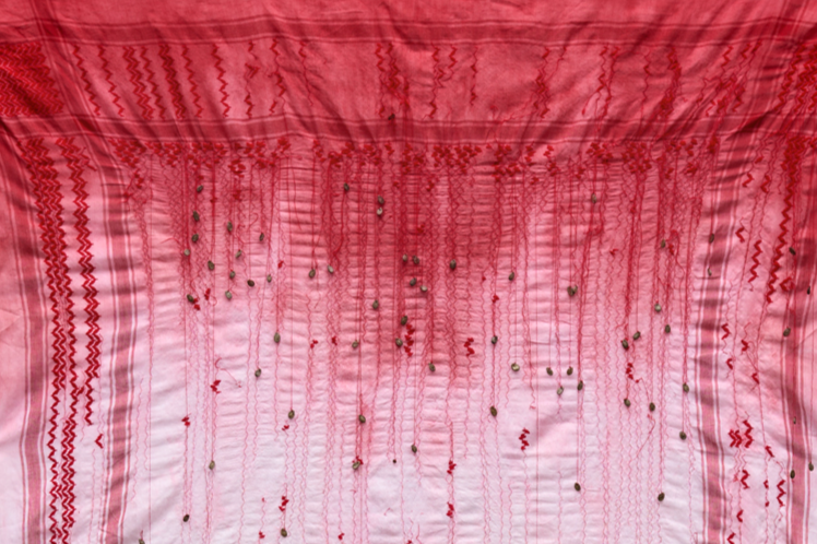 Dressing What Refused To Die / Living Thread Dyeing Spora