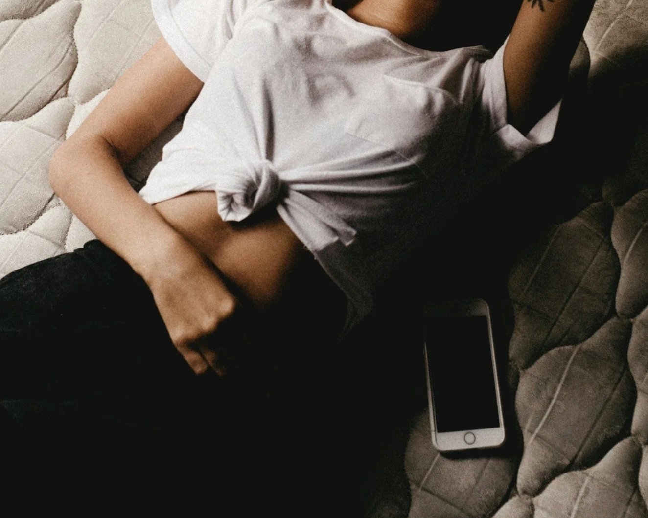 Feeling Wired Before Your Period? Here’s What Progesterone Drop Does to Your Brain