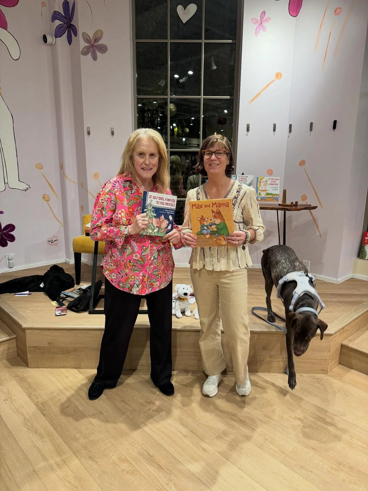 Tonight was a dream come true! 🙌

Families lined up to meet beloved children&rsquo;s author @lauranumeroff &mdash; there was cake, laughter, and so much joy in the air. 🍰📚

We&rsquo;ll be sharing more soon, but for now &mdash; thank you to everyon