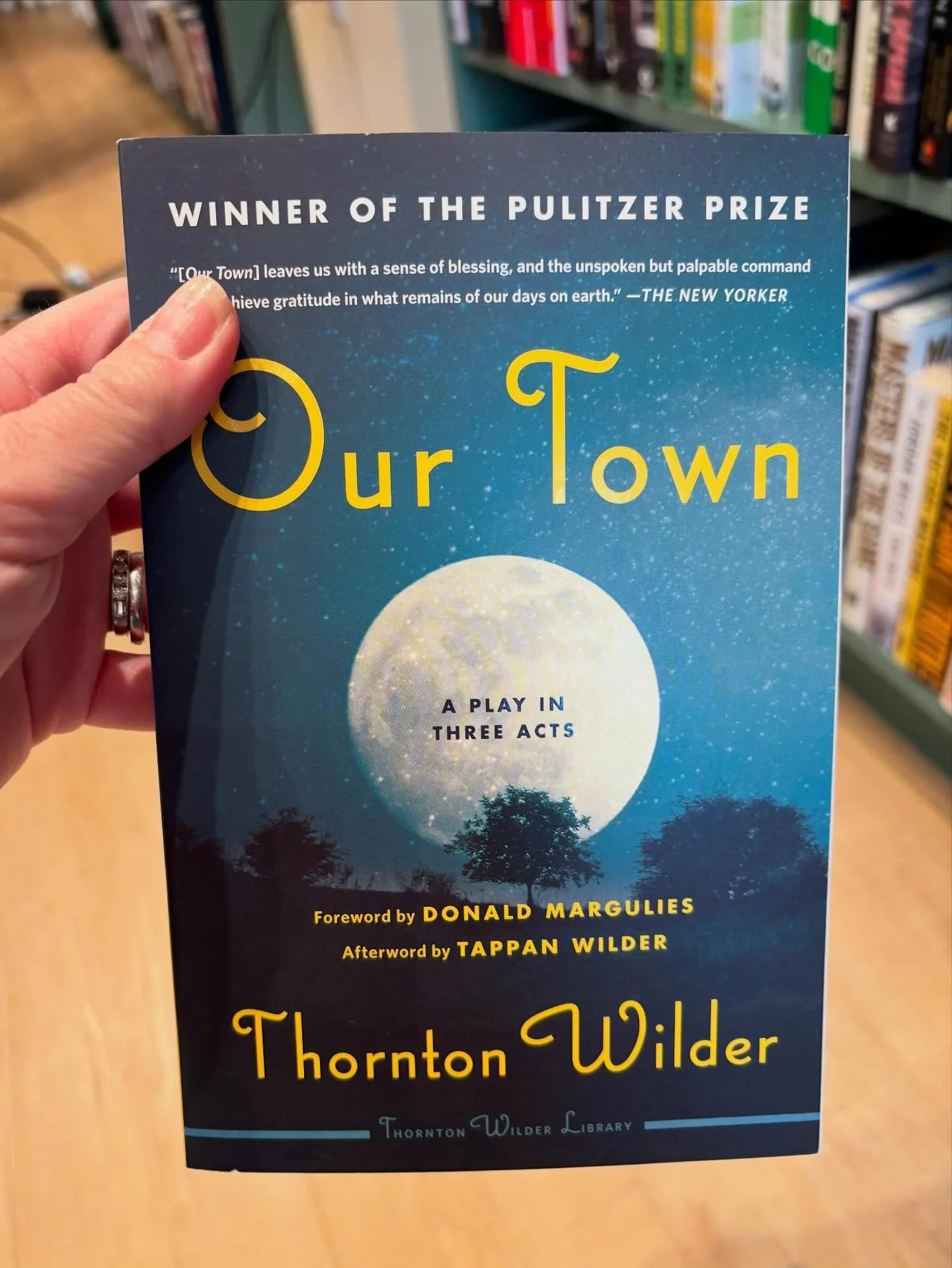 The classics you love, for less 🤍

Enjoy 20% off all classics tomorrow for Markdown Monday&mdash;here are a few of our favorites! 

Make sure to check out our whole collection in the store tomorrow. 📚📖

#poeandcompanybookstore #miltonga #crabapple