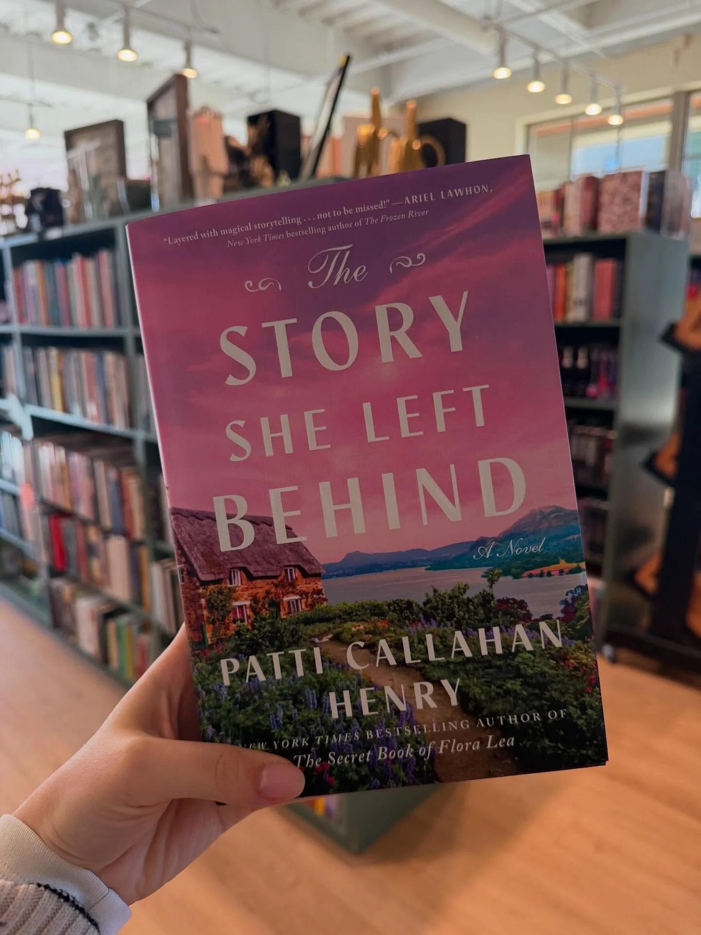 ✨ Join us at Poe &amp; Company on March 2 at 11am for a special luncheon with bestselling author Patti Callahan Henry, in conversation with local favorite Mary Kay Andrews. 

Great food, great stories, and a copy of &ldquo;The Story She Left Behind&r
