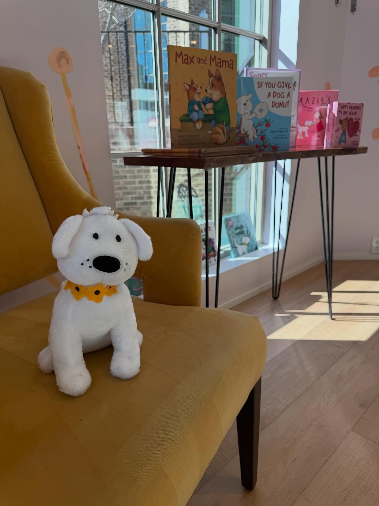 Join us tomorrow for a special Story Time with a guest reader and a Valentine&rsquo;s Day craft! Bring your little ones! 📖💗

Every Tuesday &amp; Friday at 10:30am. All are welcome! ✨

#poeandcompanybookstore #crabapplega #miltonga #booksofinstagram