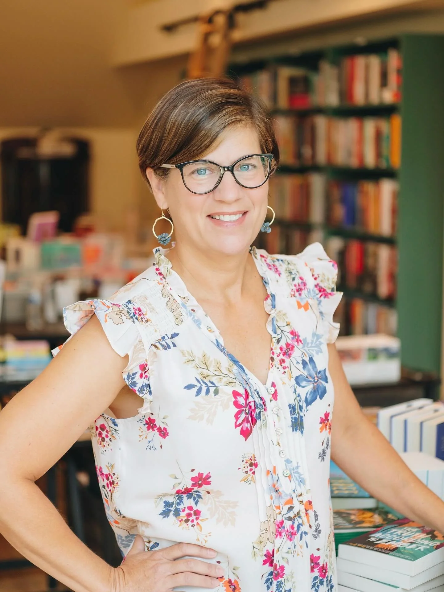 Happy Birthday to the heart and soul of Poe &amp; Company, Kate! 💓✨We&rsquo;re endlessly grateful for the way you lead, inspire, and create a place where stories (and people) truly belong. 

⭐️To celebrate, enjoy 26% off THE ENTIRE STORE! ⭐️

Join u