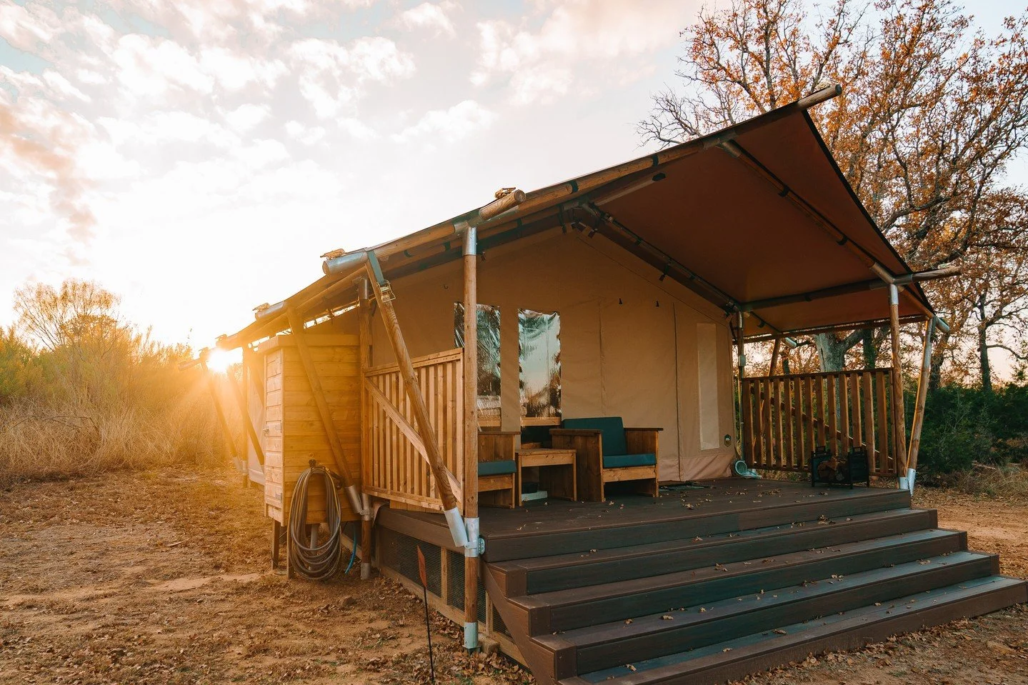 The Evergreen Tent is still available for Thanksgiving. 🍂

Quiet, secluded, and surrounded by fall color.

📍 San Saba, Texas

Reserve your stay at the link in bio.

#HillaRanchGlamping #ThanksgivingStay #FallAtHilla #TexasGetaway #HillCountryRetrea