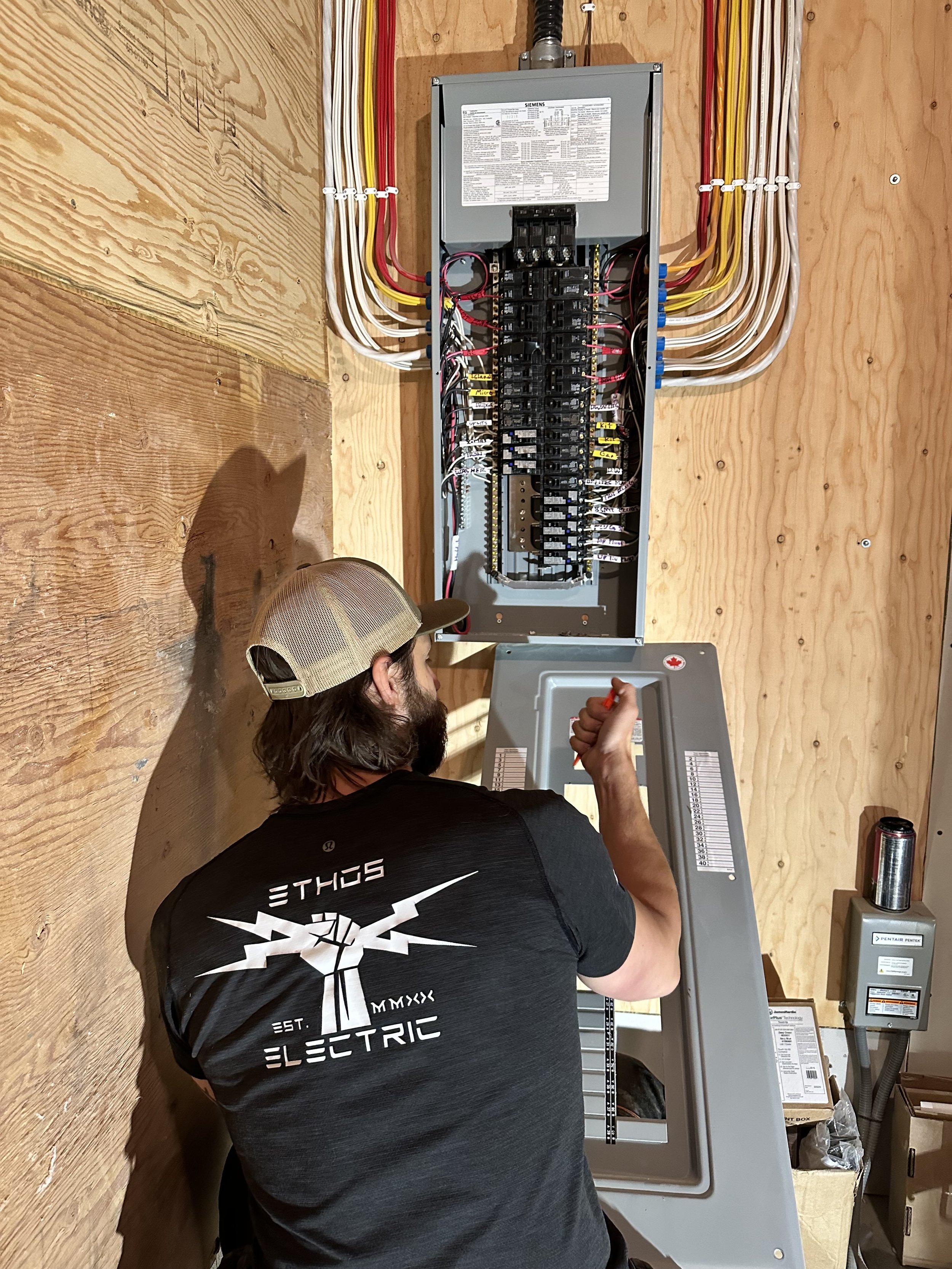 Oranssi project: studio shed