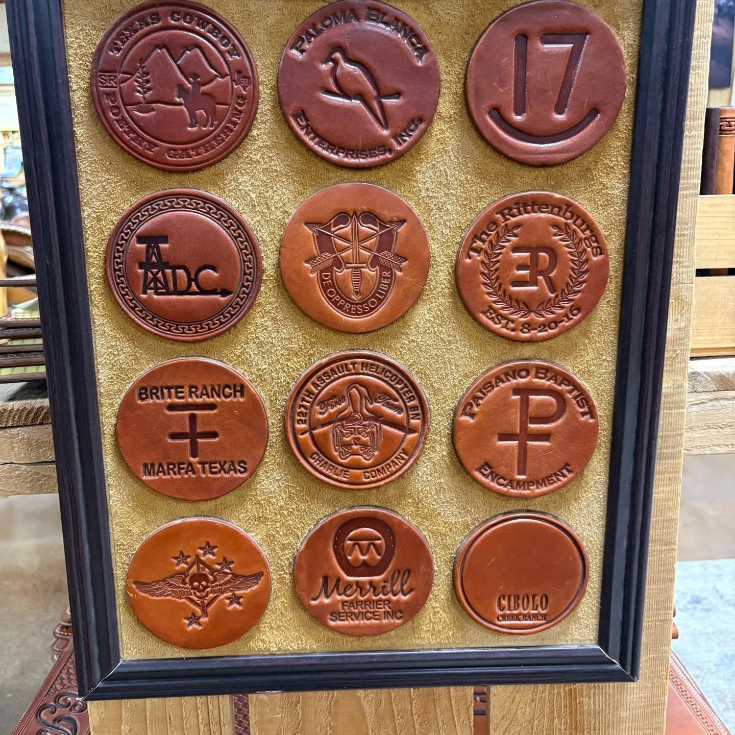 Aren't these cool? @gandycharlie got inspired yesterday while visiting the impressive @bigbendsaddlery - now ideas are brewing for gift ideas for special friends and supporters of the xTx. 

#xtexastrail #truetexas #crosstexastrail #ridetexas #horsel