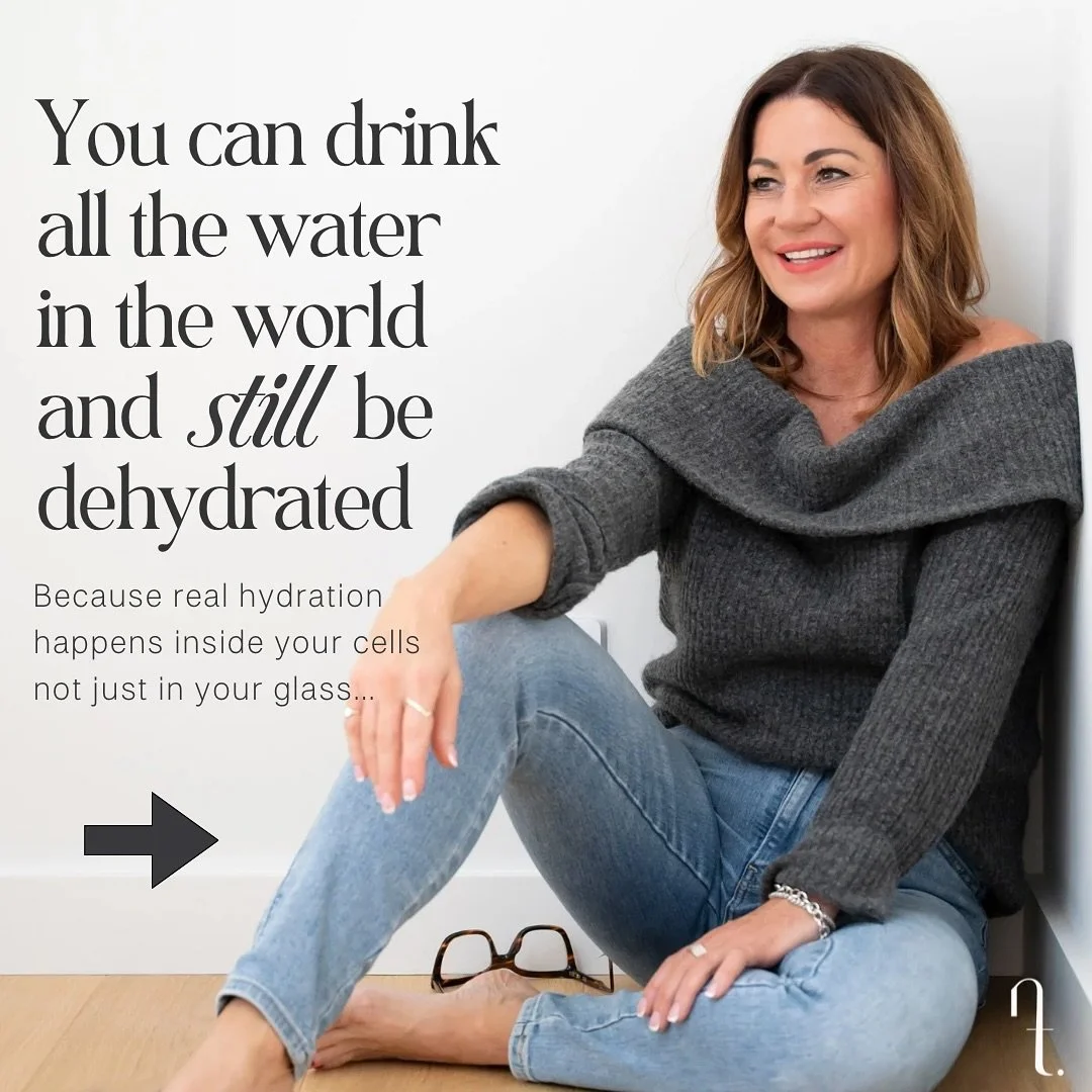 ๐ง Hydrated or just drinking water? ๐
You can drink litres a day and still be dehydrated ๐ณ
Because real hydration happens inside your cells, not just in your glass ๐ฆ
Most filtered or bottled water is clean, but stripped of minerals your body nee