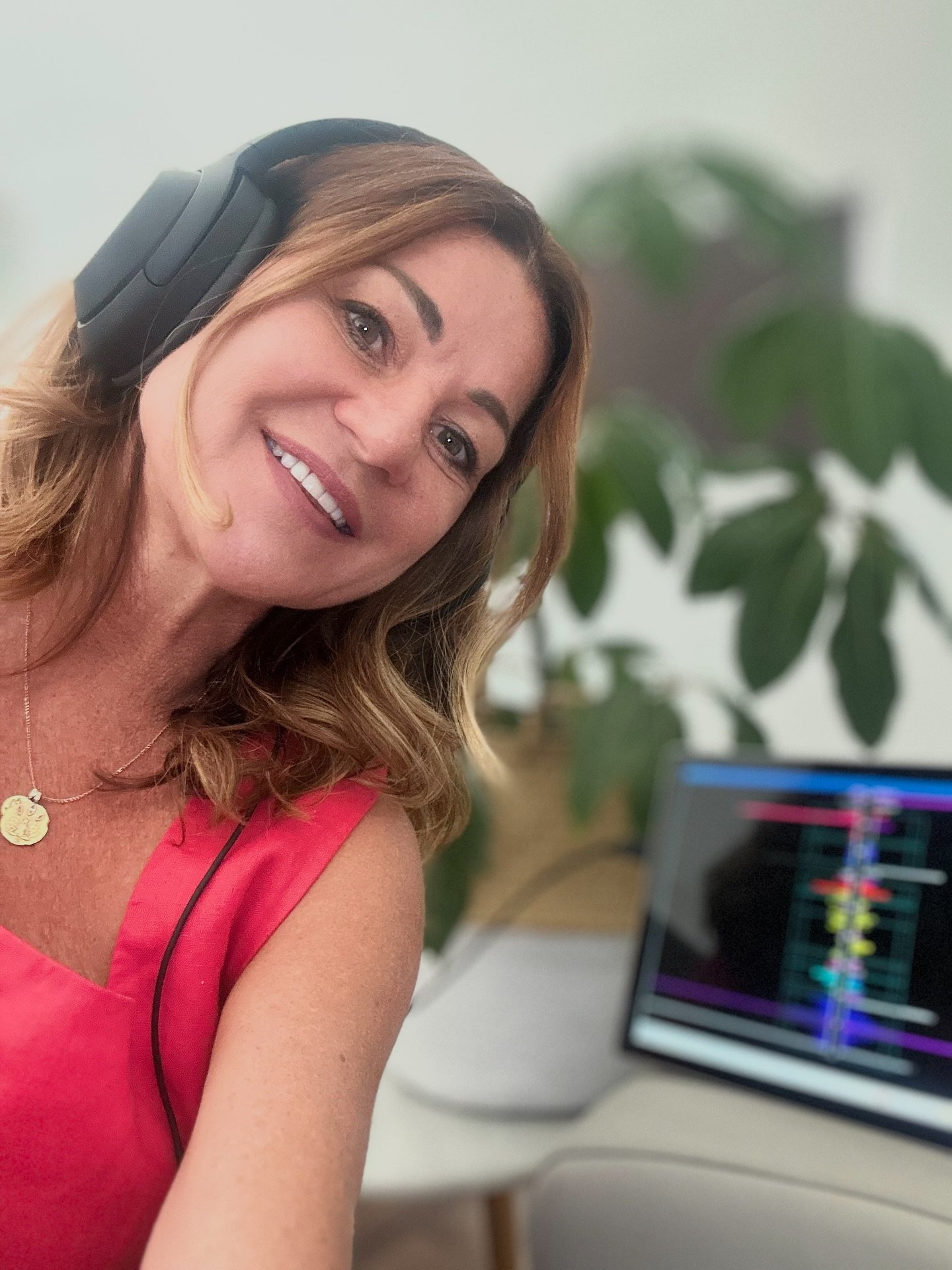 WOW&hellip; I actually forgot how good Neurofeedback is 😅
I&rsquo;ve been carrying so much stress lately and finally thought&hellip; okay Nicky, time to hook yourself up again.

A few sessions in and honestly&hellip; I feel incredible.
Clear. Calm. 