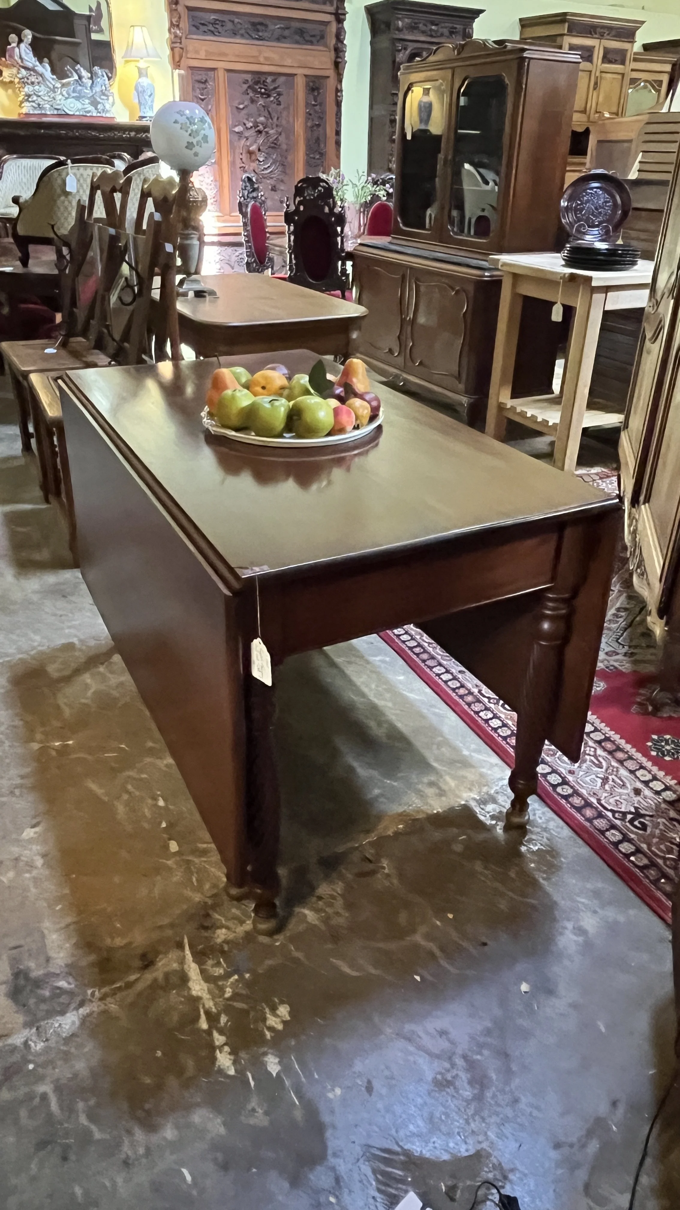 3KB7 - Large Mahogany Drop Leaf Table