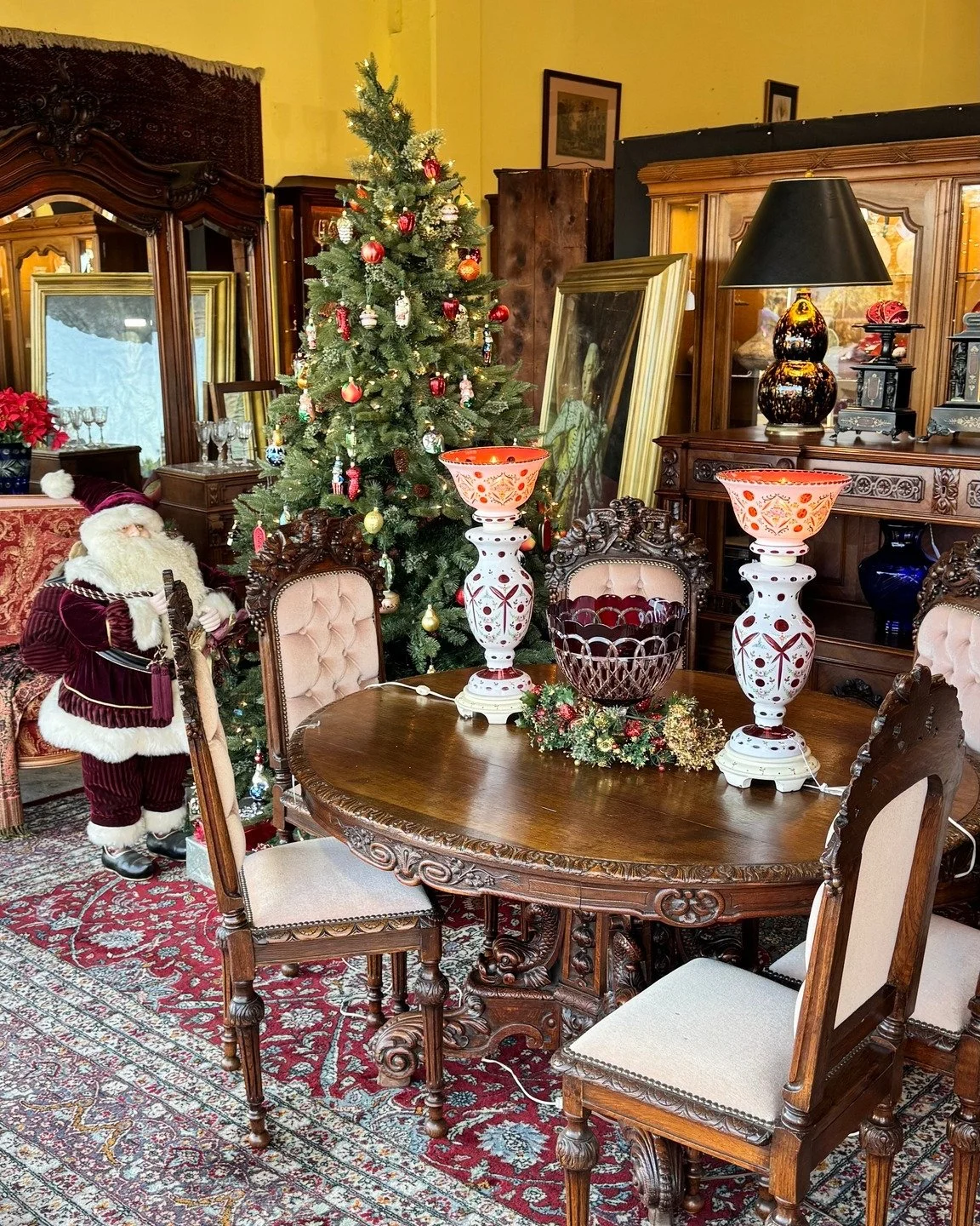 🎄✨ Happy Holidays from Grand Central Station Antiques! ✨🎄

Our storefront is brimming with festive cheer! 🌟 This season, we&rsquo;ve created a magical holiday display that brings the warmth and nostalgia of the holidays to life.

From vintage cera