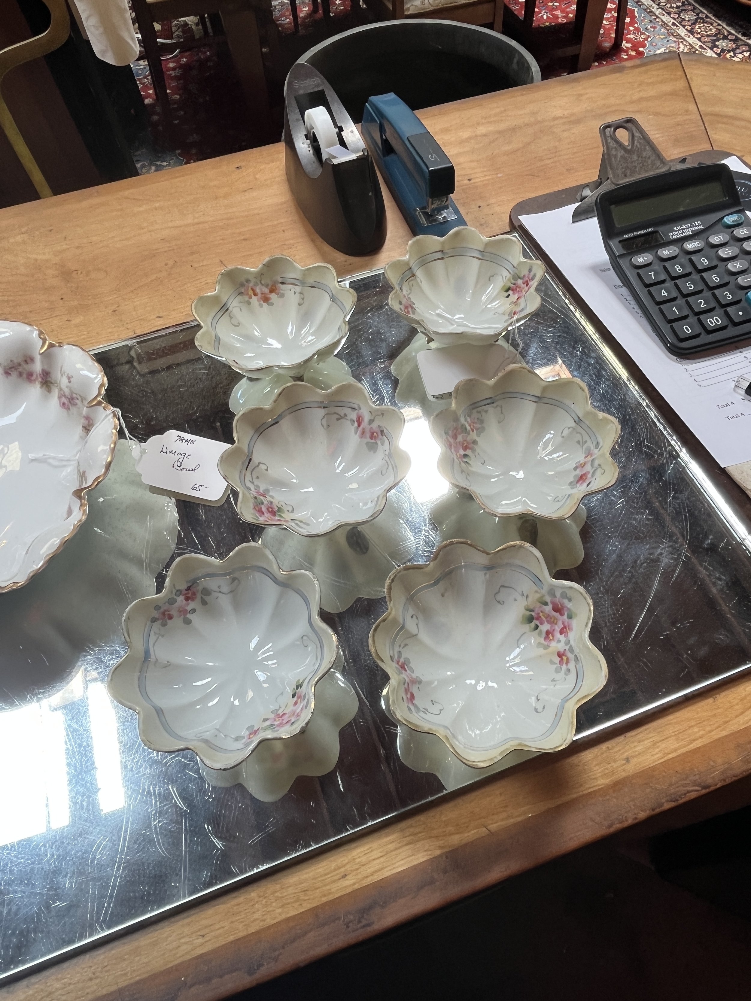 9RM8 - Six Berry Bowls