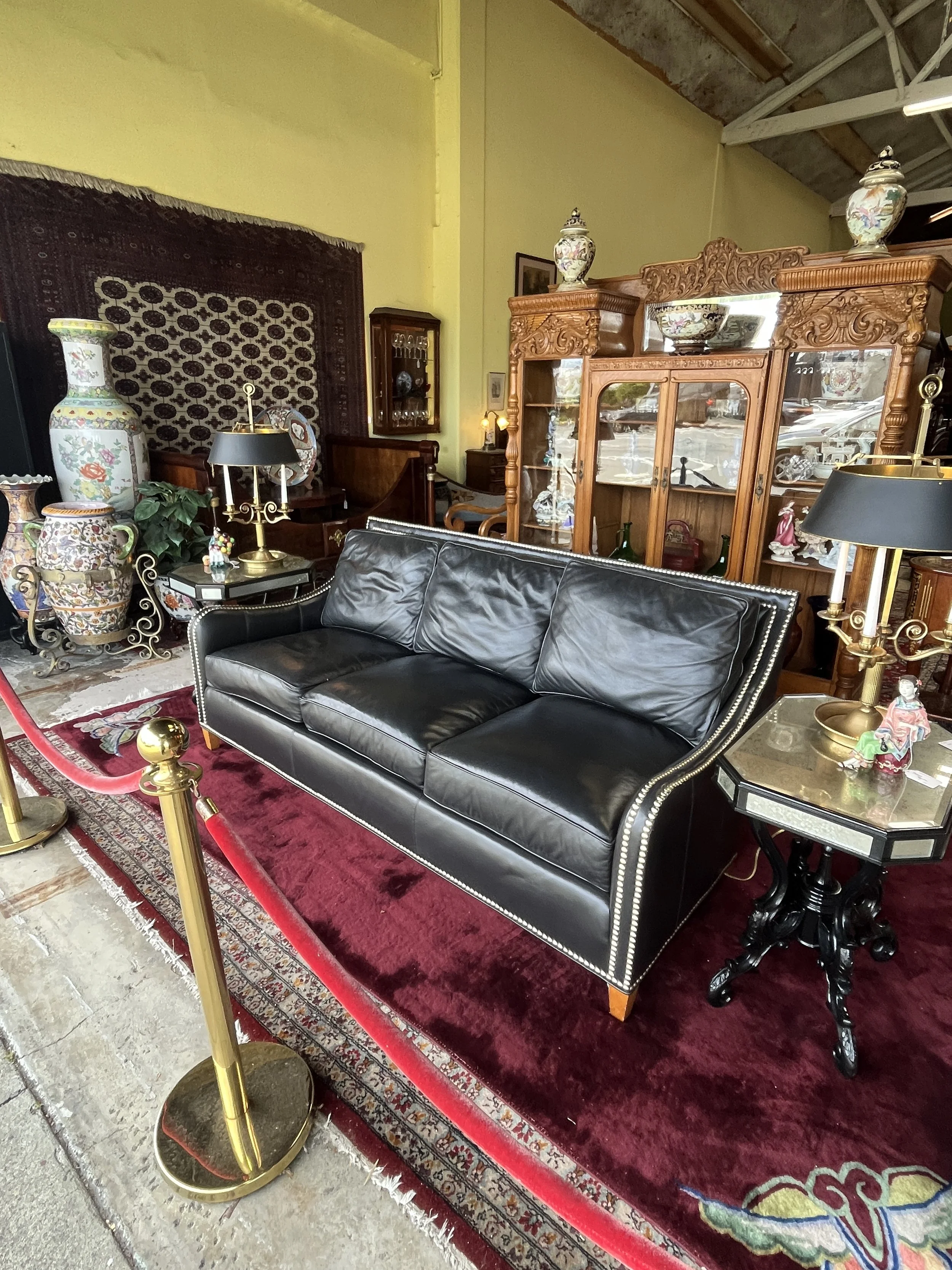 CO5HS1 - Contemporary Leather Sofa