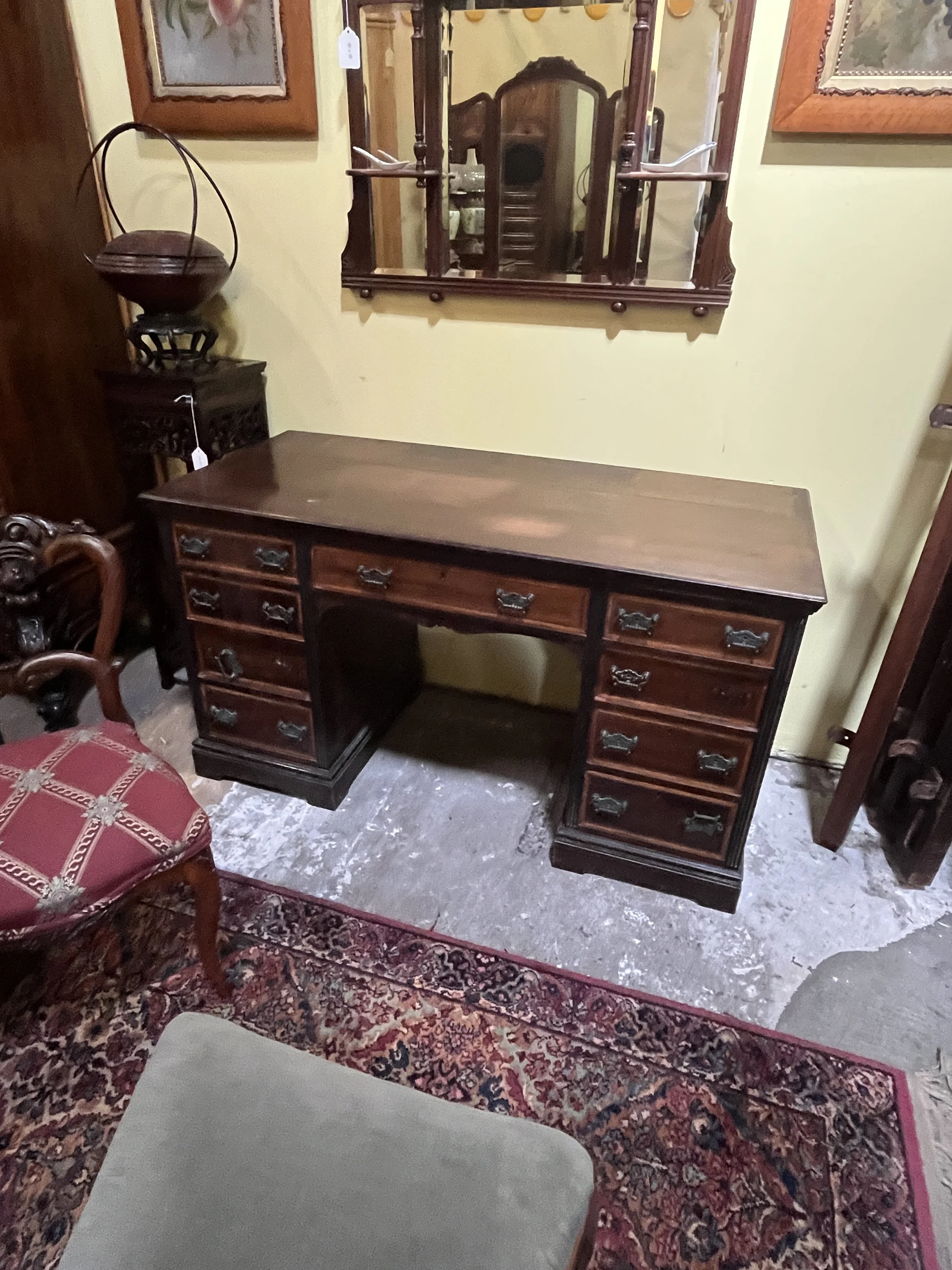 CO3HW8 - English Kneehole Desk