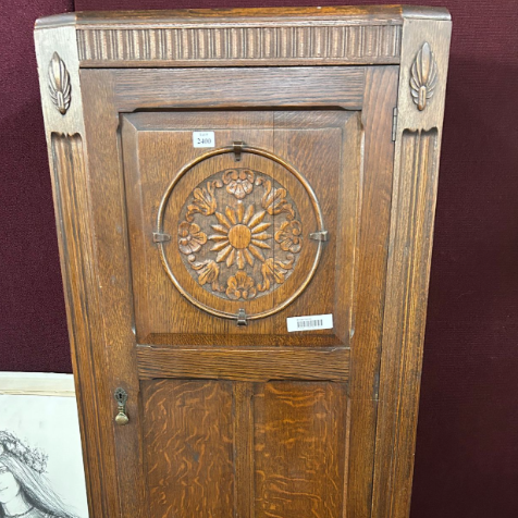6KP17 - Oak Hall Robe