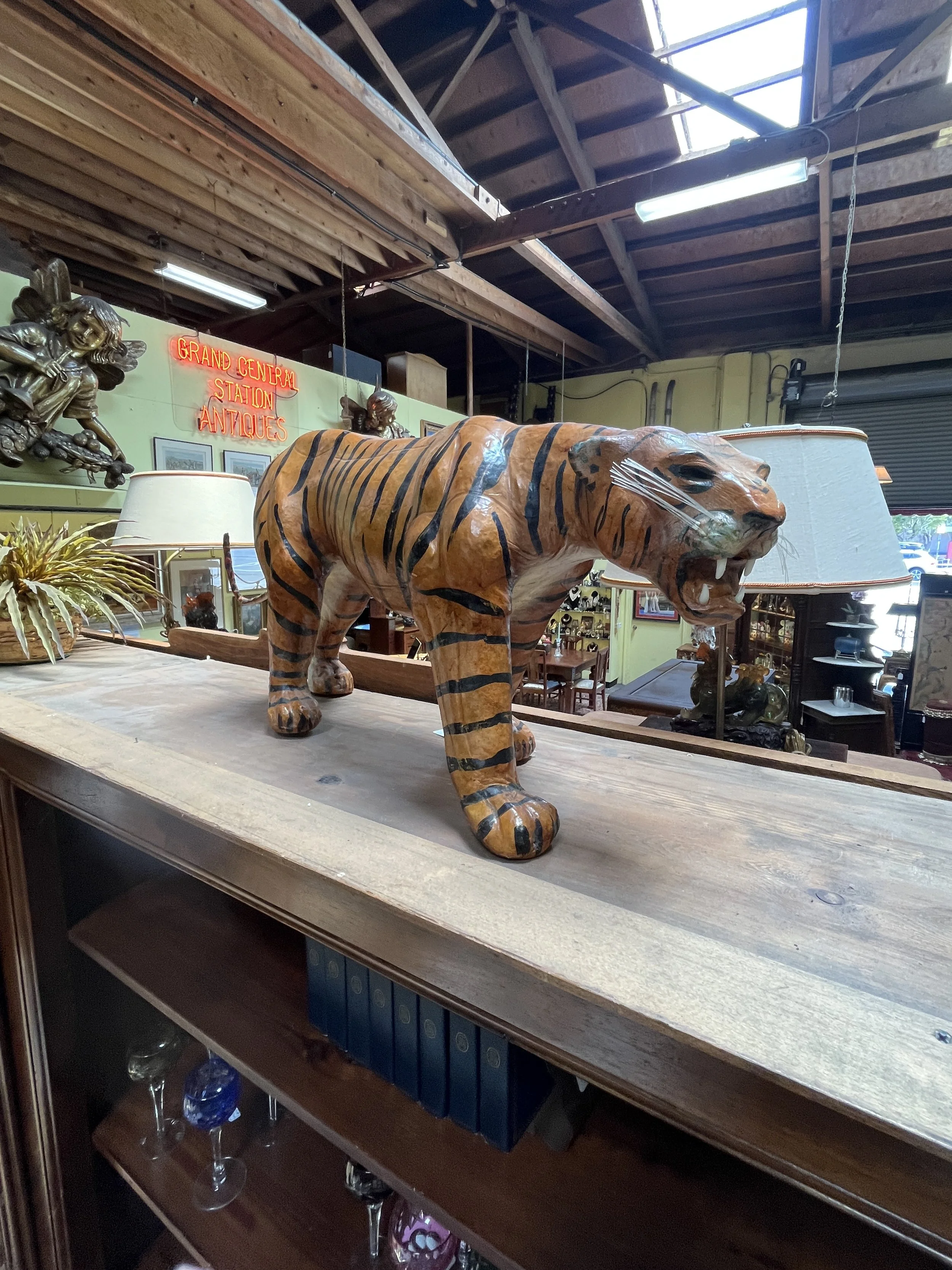 8RM2 - Papier Mache Tiger
