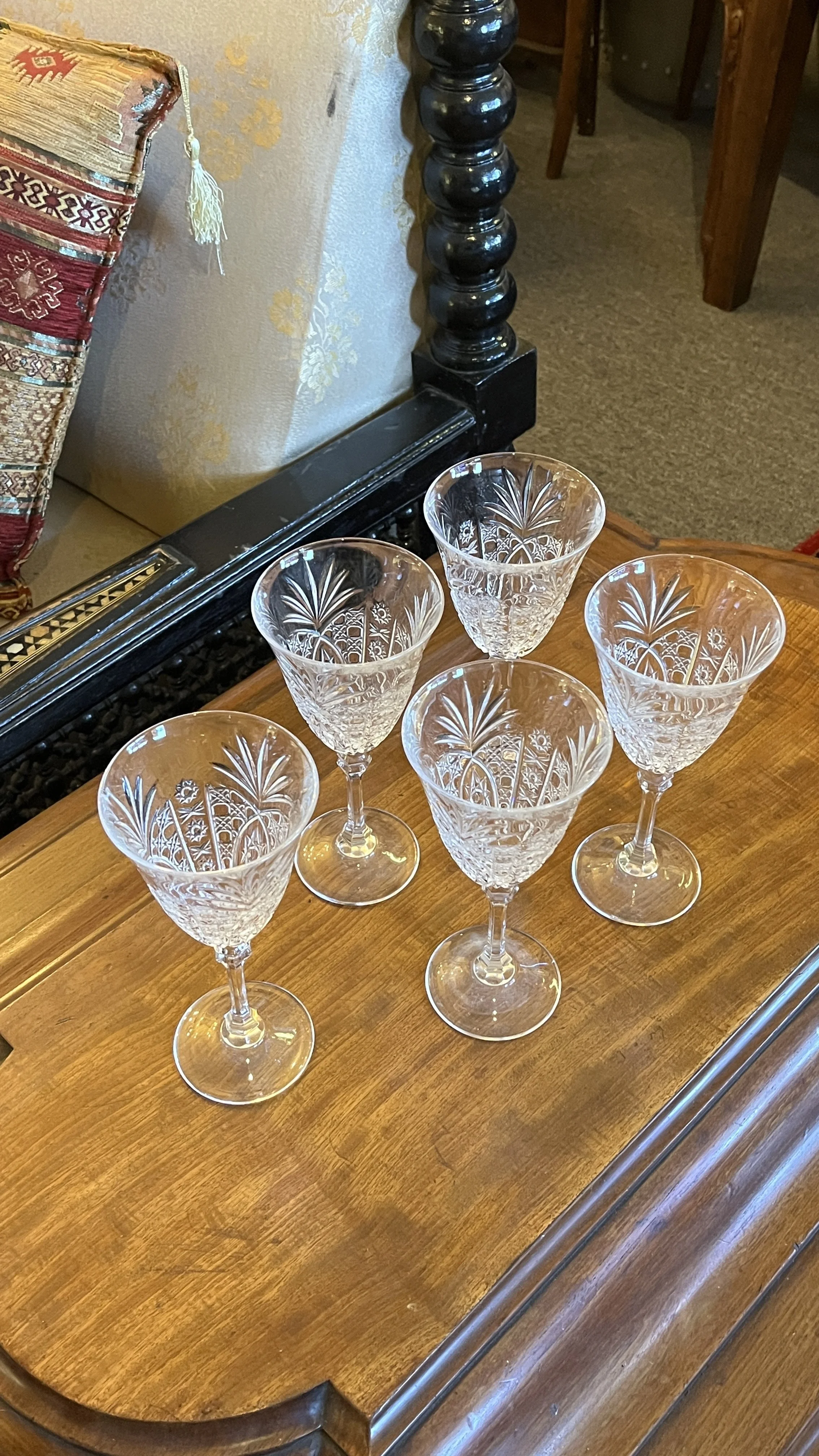7RM24 - Five Wine Glasses